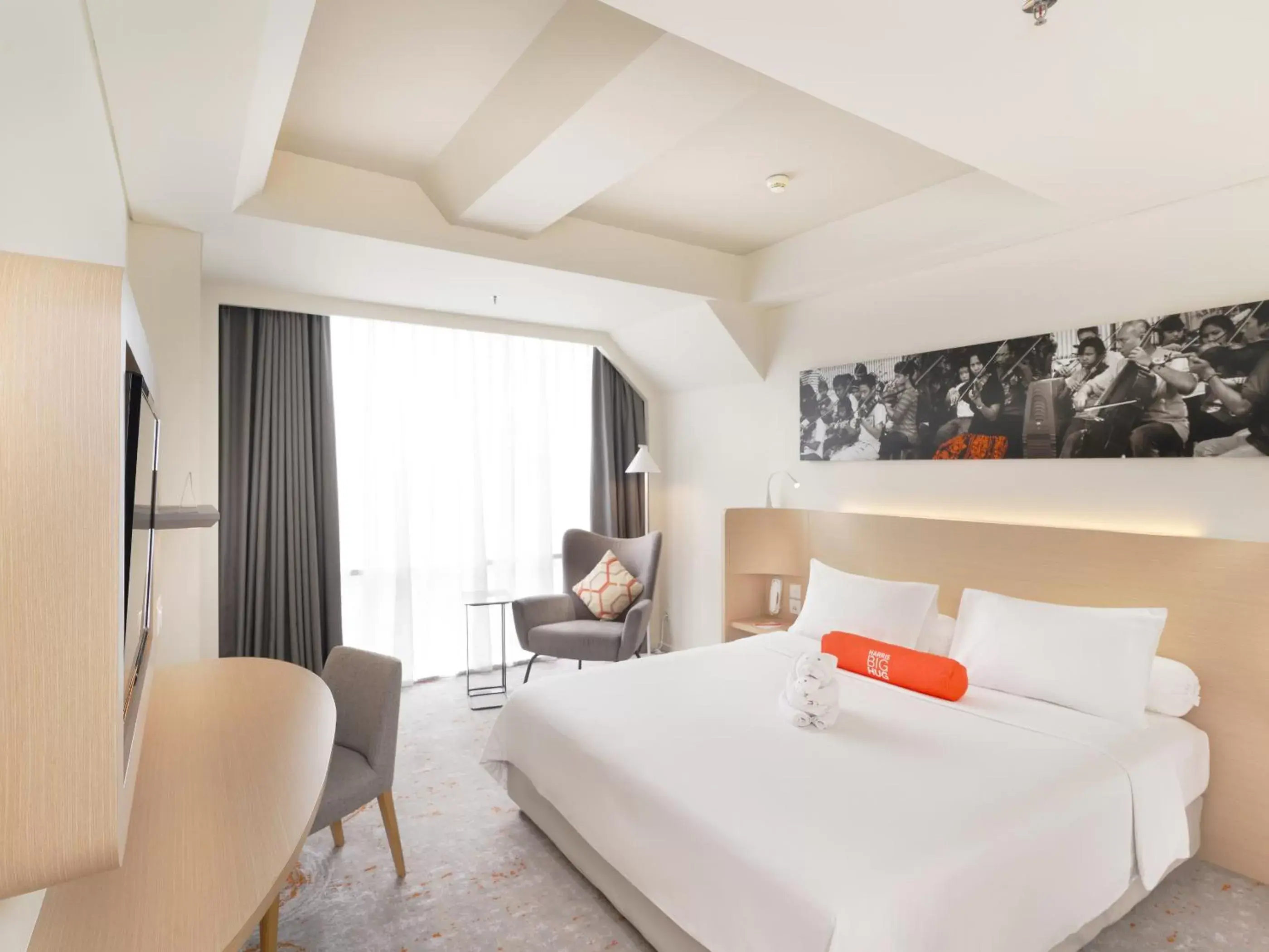 HARRIS Unique Room in HARRIS Suites fx Sudirman HARRIS Unique Room in HARRIS Suites fx Sudirman