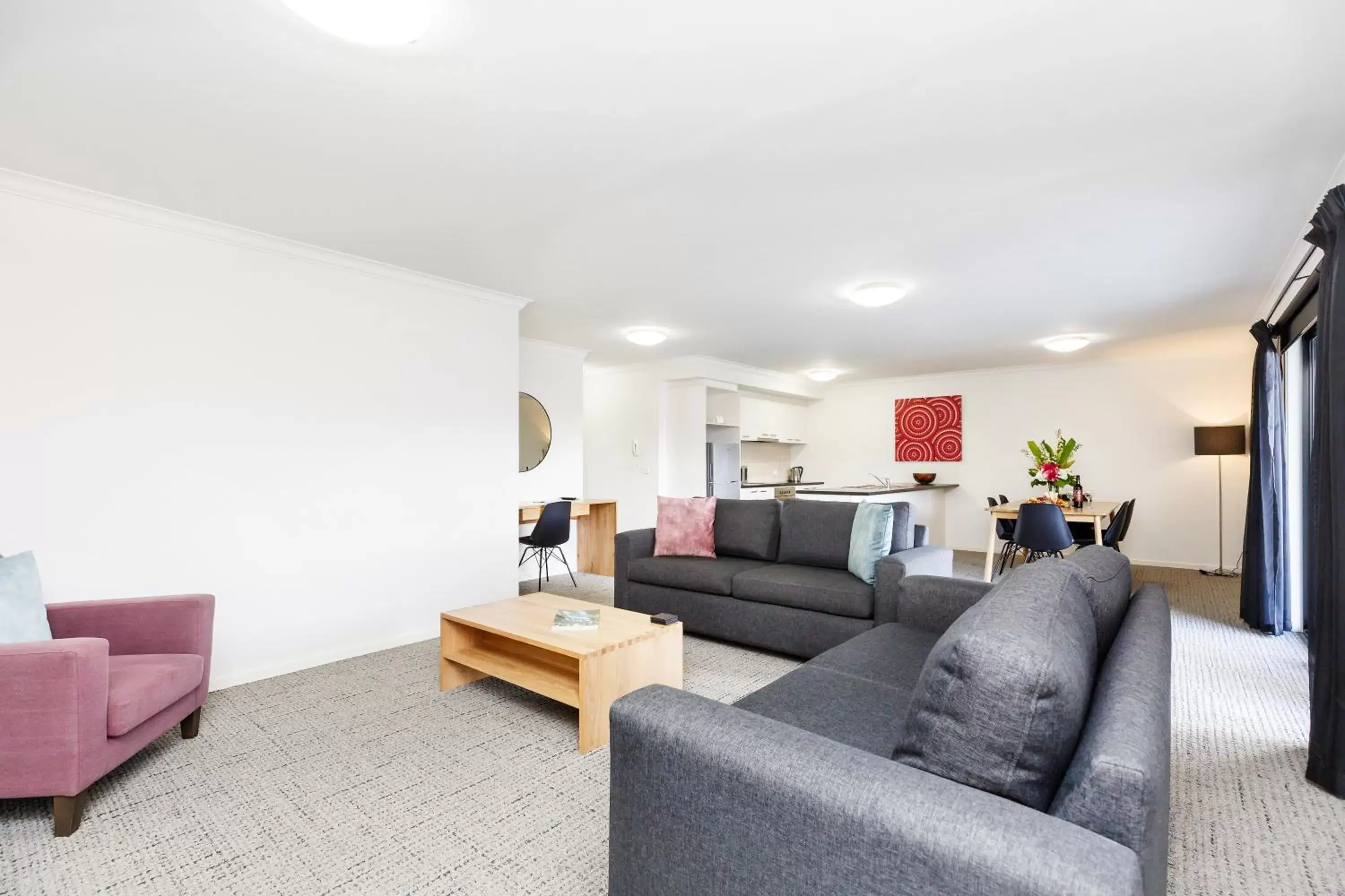 Three-Bedroom Apartment in Quest Sale Three-Bedroom Apartment in Quest Sale