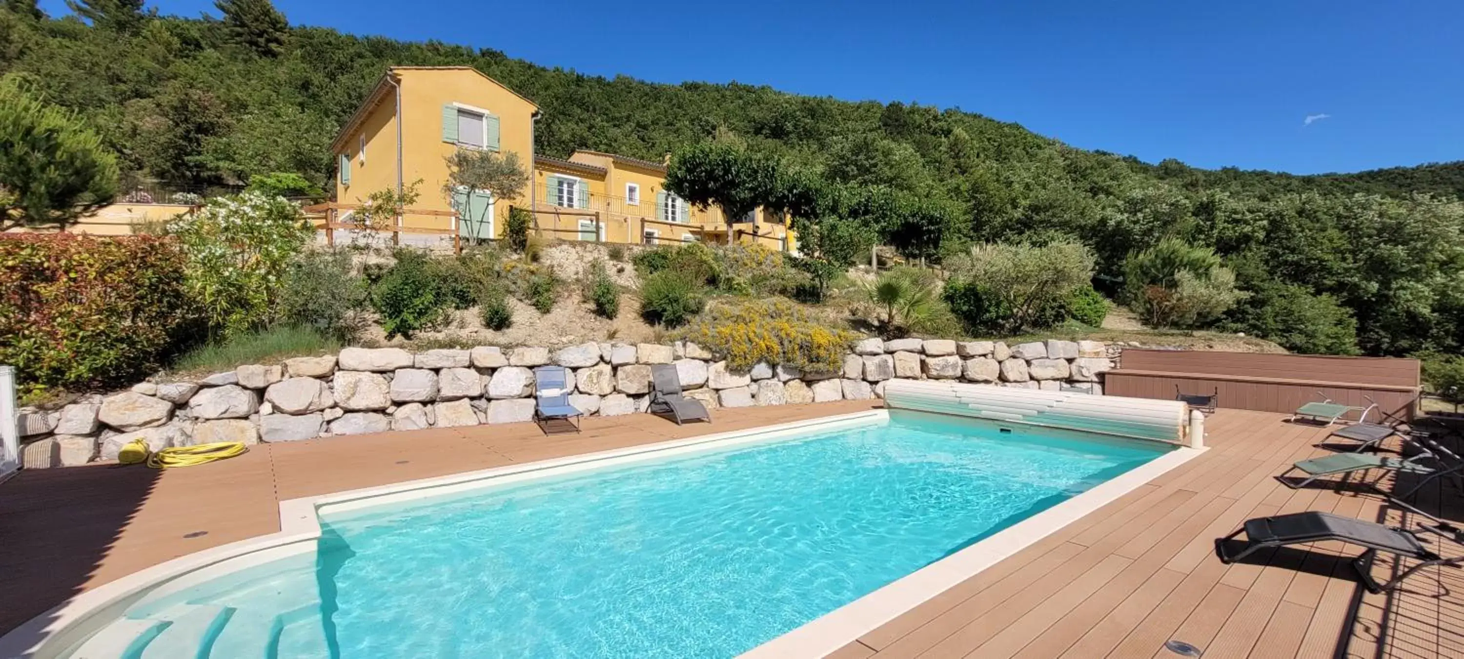 Swimming Pool in Le Jas de Volonne Swimming Pool in Le Jas de Volonne