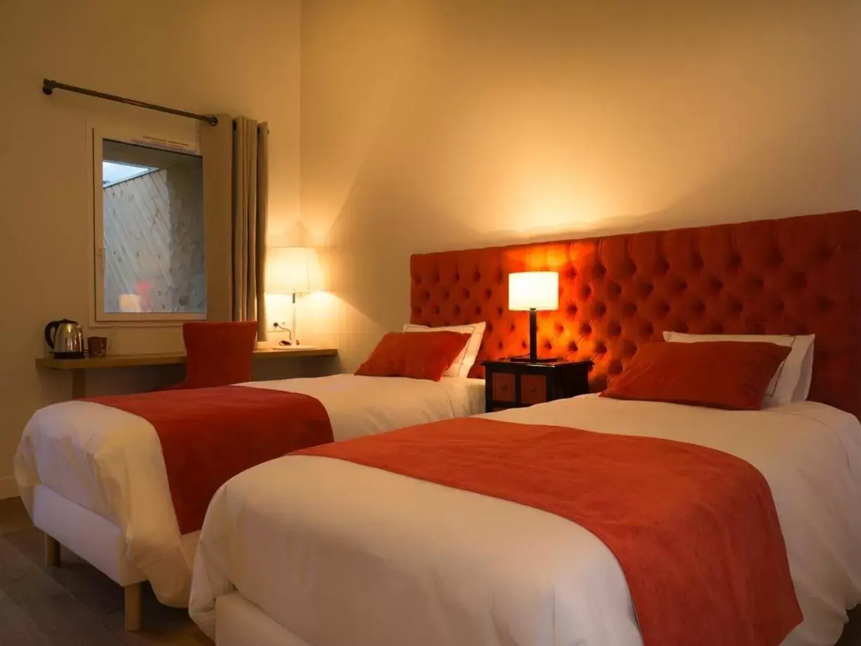 Standard Twin Room with Garden View in Chateau La France Standard Twin Room with Garden View in Chateau La France