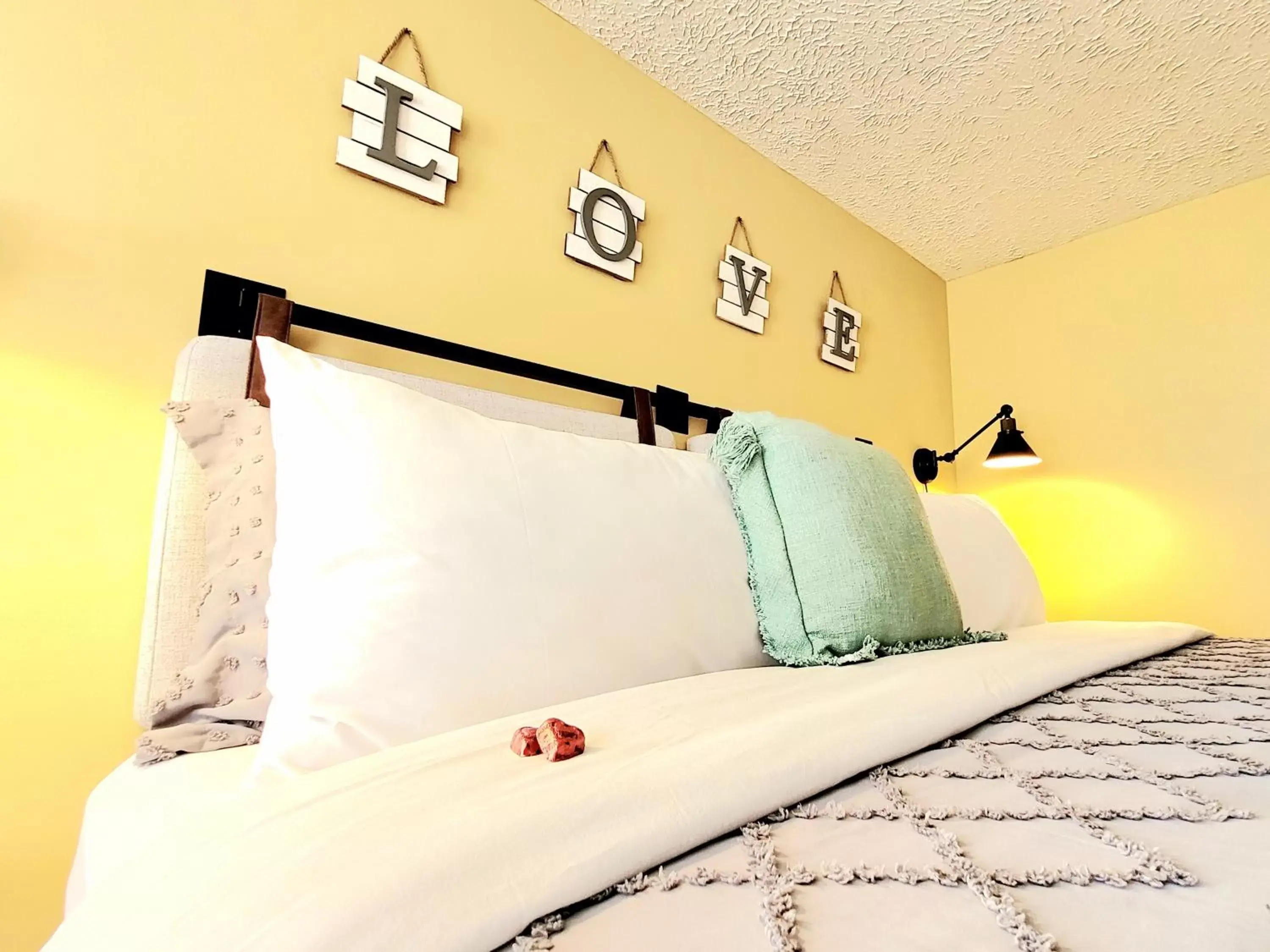 Deluxe King Suite in Pump House Inn & Spa Deluxe King Suite in Pump House Inn & Spa