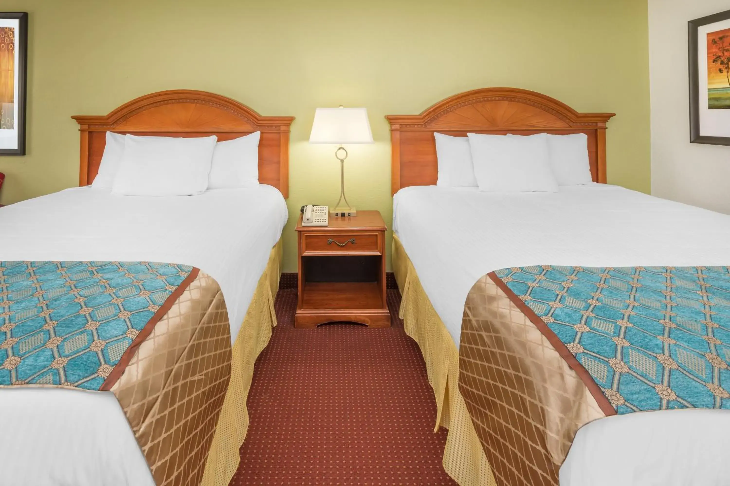 Queen Room with Two Queen Beds - Non-Smoking in Baymont by Wyndham Orangeburg North Queen Room with Two Queen Beds - Non-Smoking in Baymont by Wyndham Orangeburg North