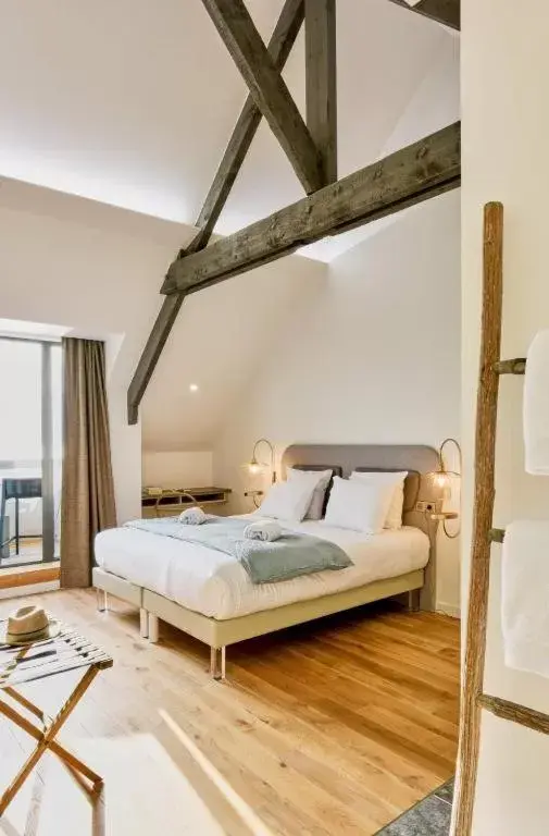 Deluxe Double Room with Balcony and Sea View in Pavillon de la plage Deluxe Double Room with Balcony and Sea View in Pavillon de la plage