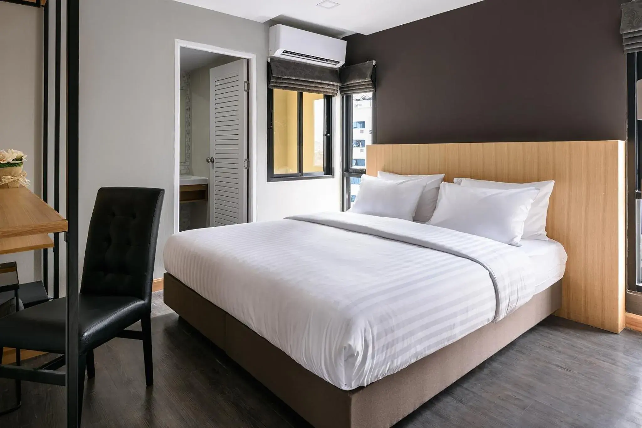 Double Room with Private Bathroom in Travelier Hostel Double Room with Private Bathroom in Travelier Hostel