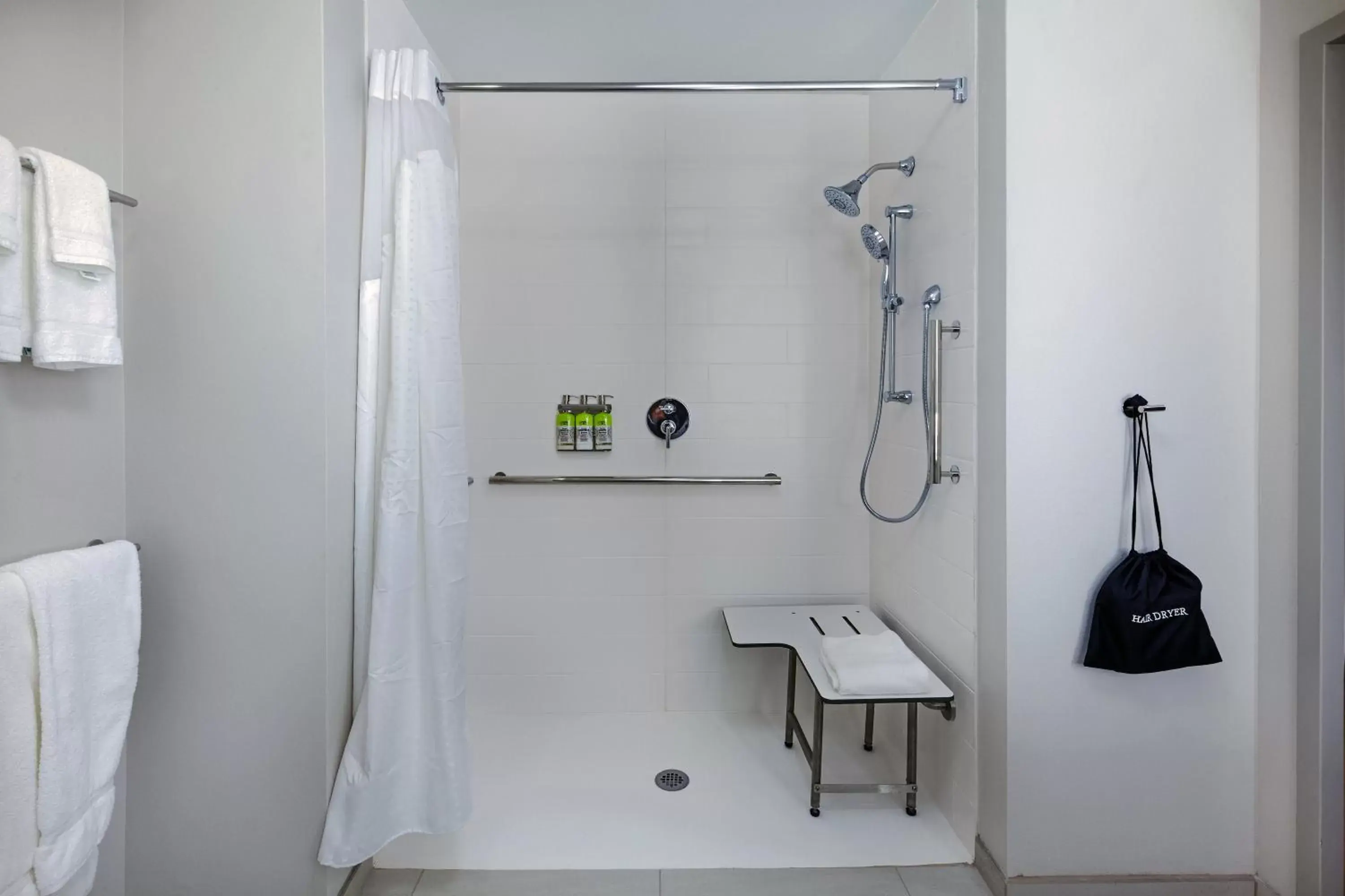 King Room - Hearing Accessible - Roll-in Shower in Holiday Inn Express & Suites - Tulsa Northeast - Owasso, an IHG Hotel King Room - Hearing Accessible - Roll-in Shower in Holiday Inn Express & Suites - Tulsa Northeast - Owasso, an IHG Hotel