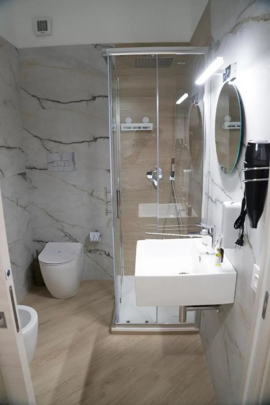 Double Room with Balcony in B&B Villa Colomba Double Room with Balcony in B&B Villa Colomba