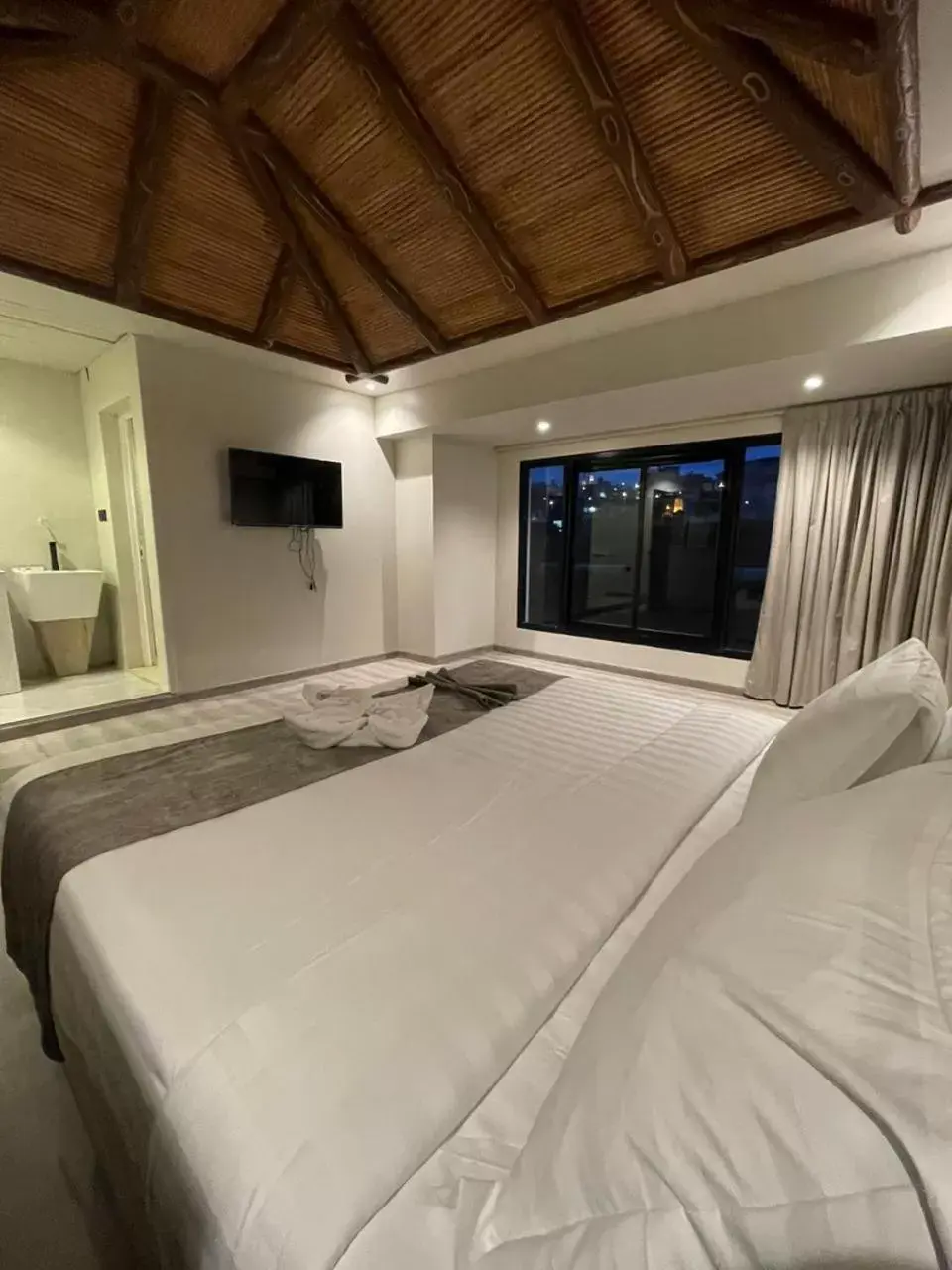 Queen Room with Garden View in فندق جولدن الأندلس أبها - Golden Andalus Hotel Abha Queen Room with Garden View in فندق جولدن الأندلس أبها - Golden Andalus Hotel Abha