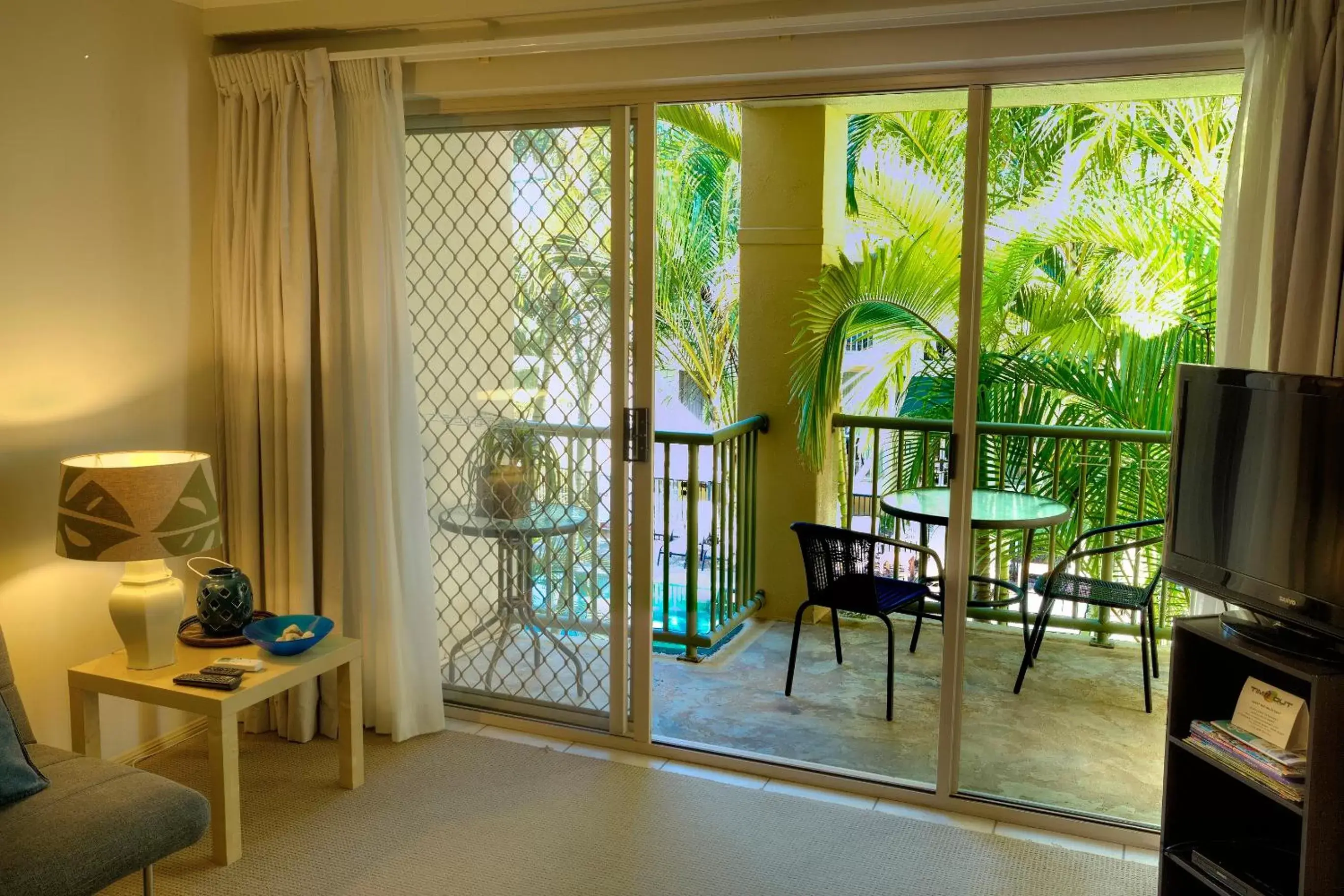 Standard One-Bedroom Apartment in Bila Vista Kirra Beachside Apartments Standard One-Bedroom Apartment in Bila Vista Kirra Beachside Apartments