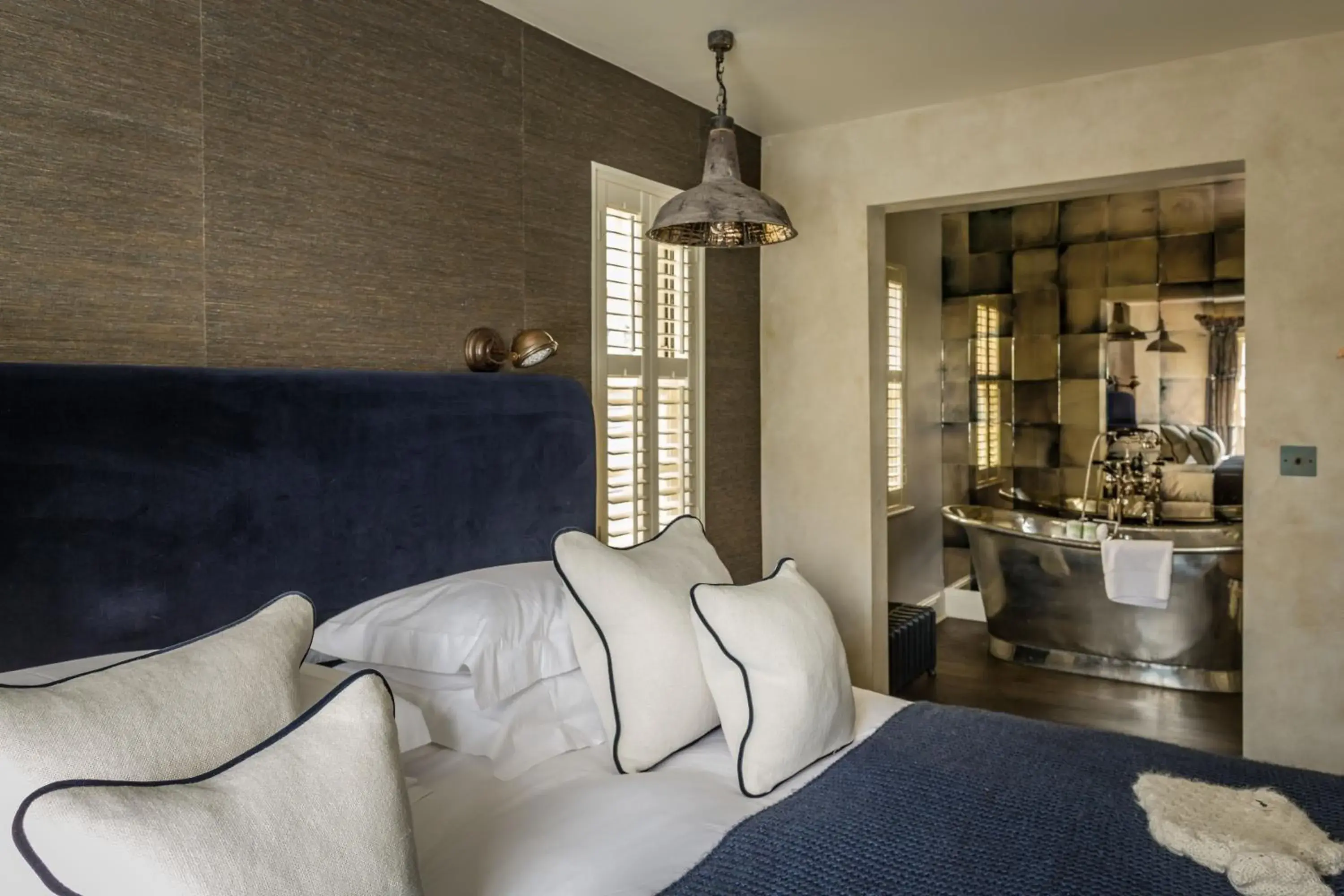 Deluxe King Room in No38 The Park Deluxe King Room in No38 The Park