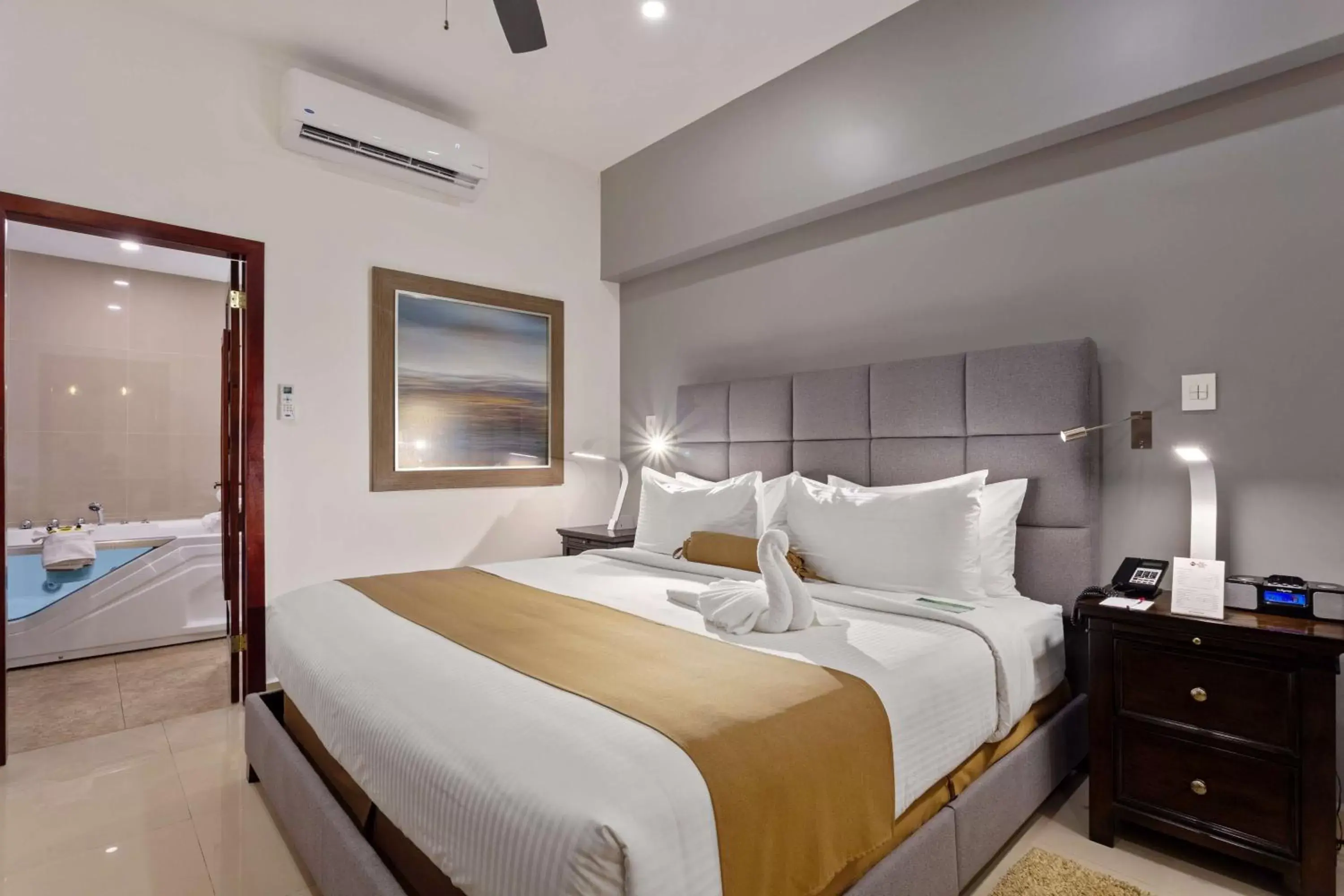 Junior King Suite with Living Room - Non-Smoking in Best Western Plus Belize Biltmore Plaza Junior King Suite with Living Room - Non-Smoking in Best Western Plus Belize Biltmore Plaza