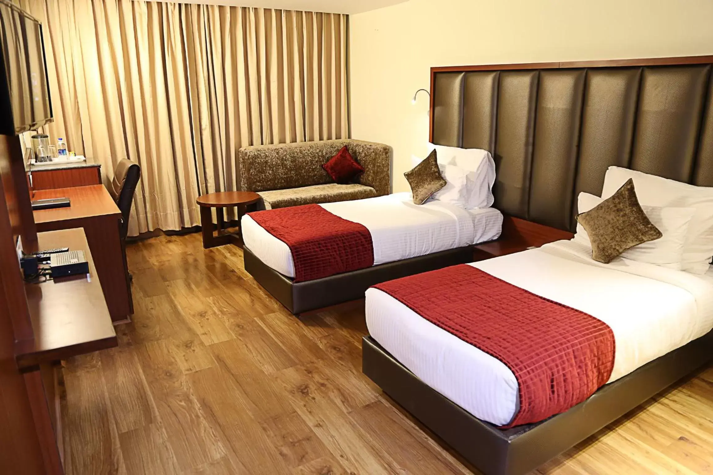 Deluxe Twin Room in Hotel Cama Deluxe Twin Room in Hotel Cama