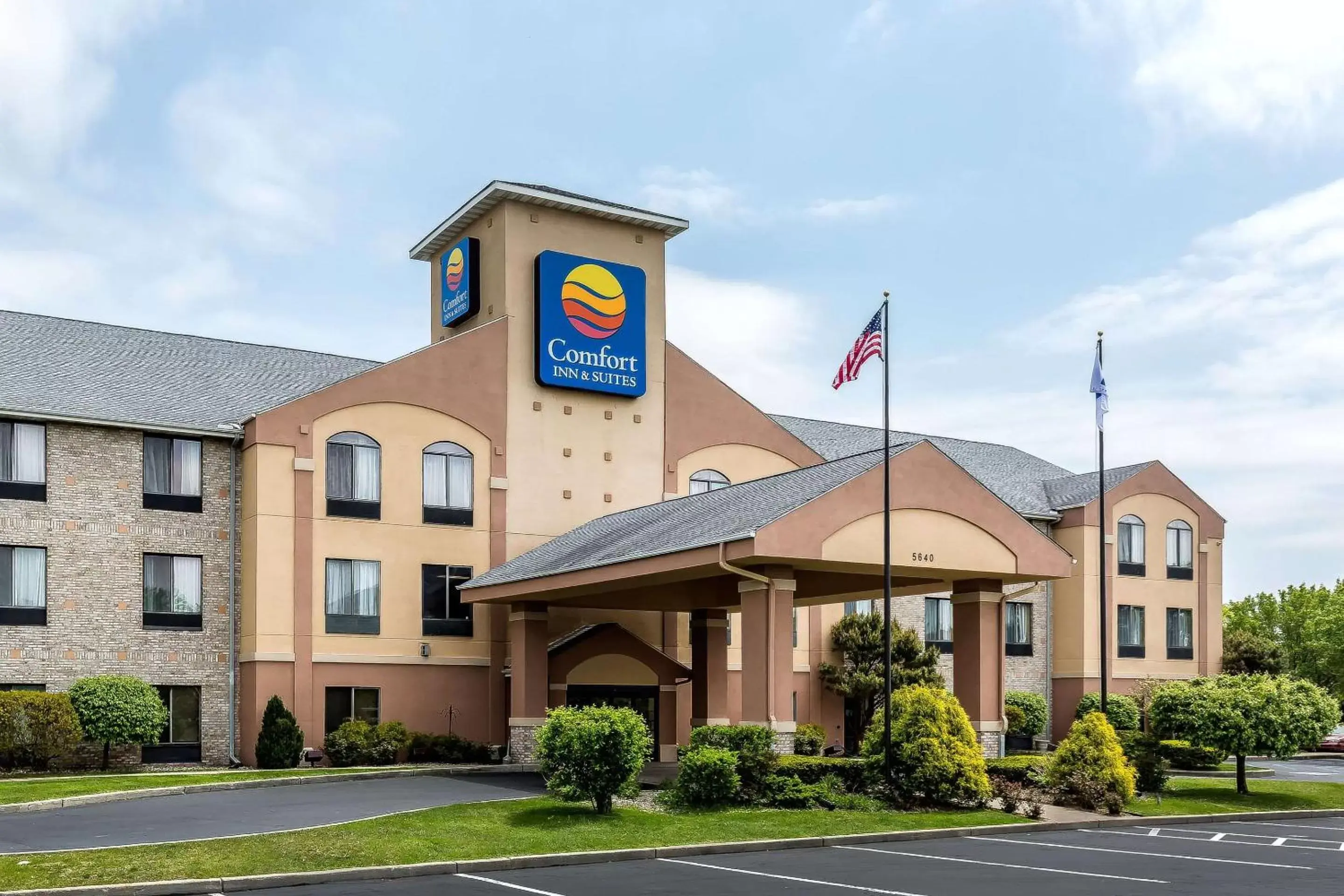 Comfort Inn & Suites Mishawaka-South Bend Comfort Inn & Suites Mishawaka-South Bend