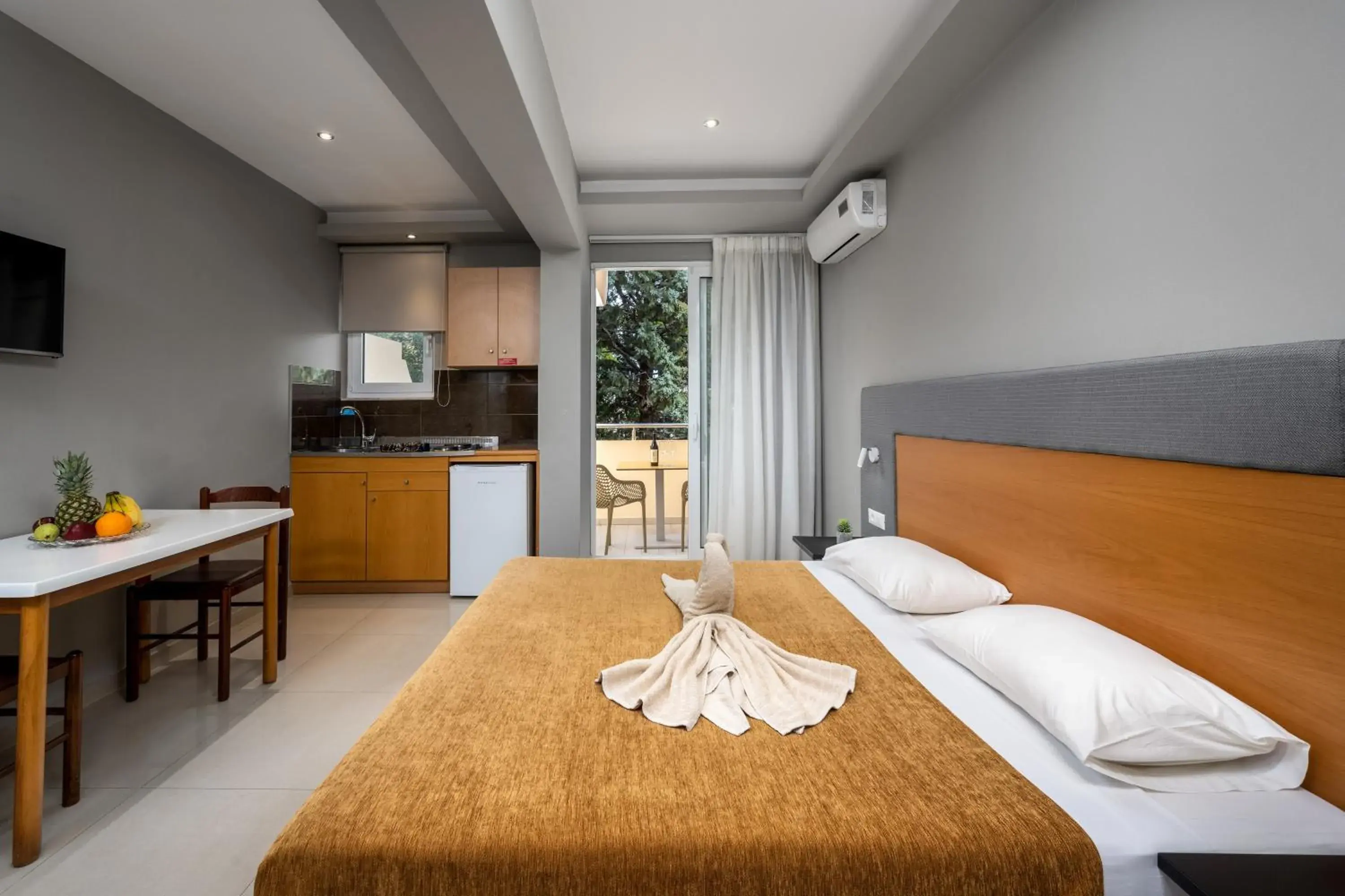 Double Room in Sunday Hotel Double Room in Sunday Hotel