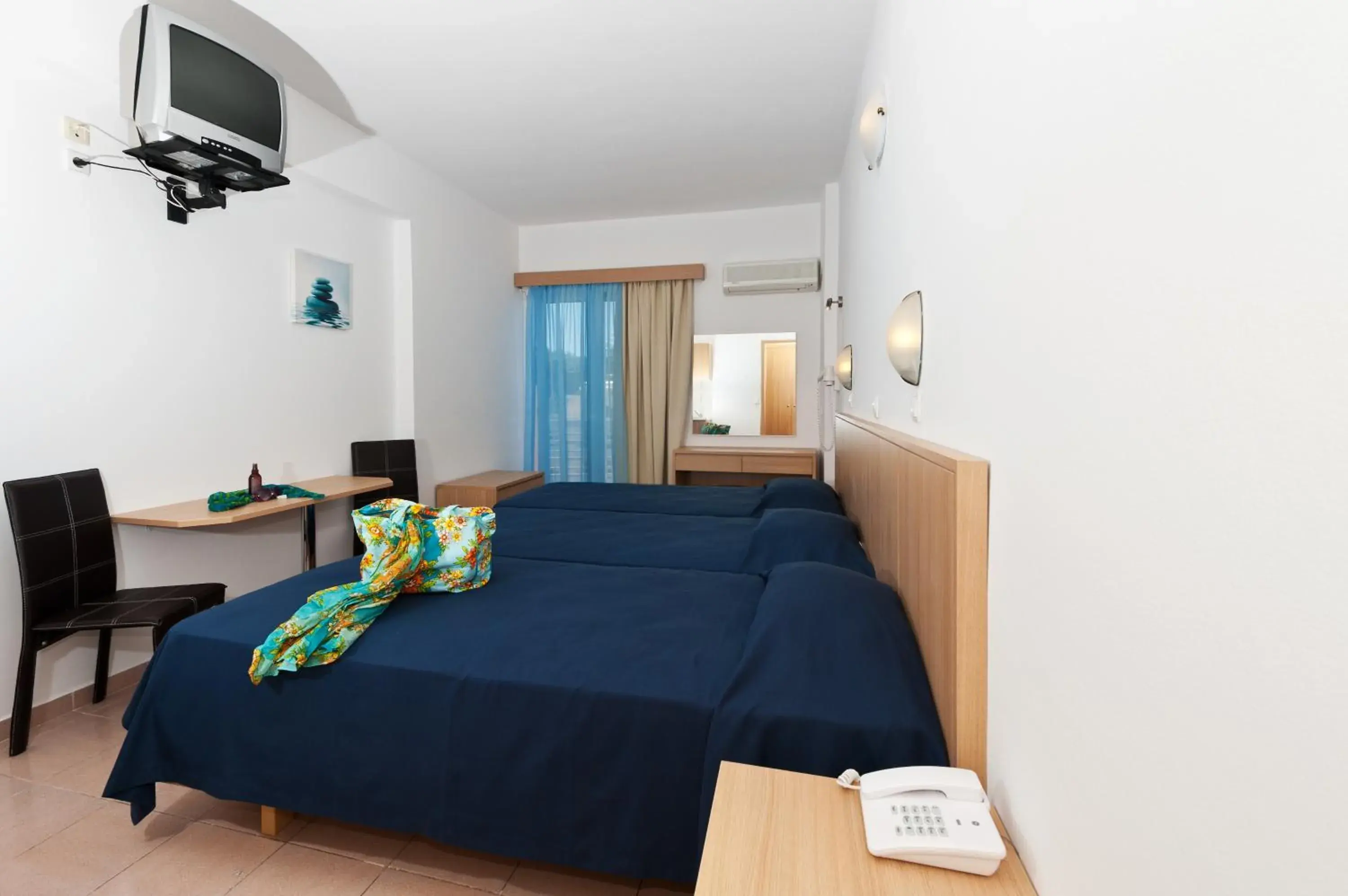 Studio (3 Adults) in Europa Hotel Studio (3 Adults) in Europa Hotel