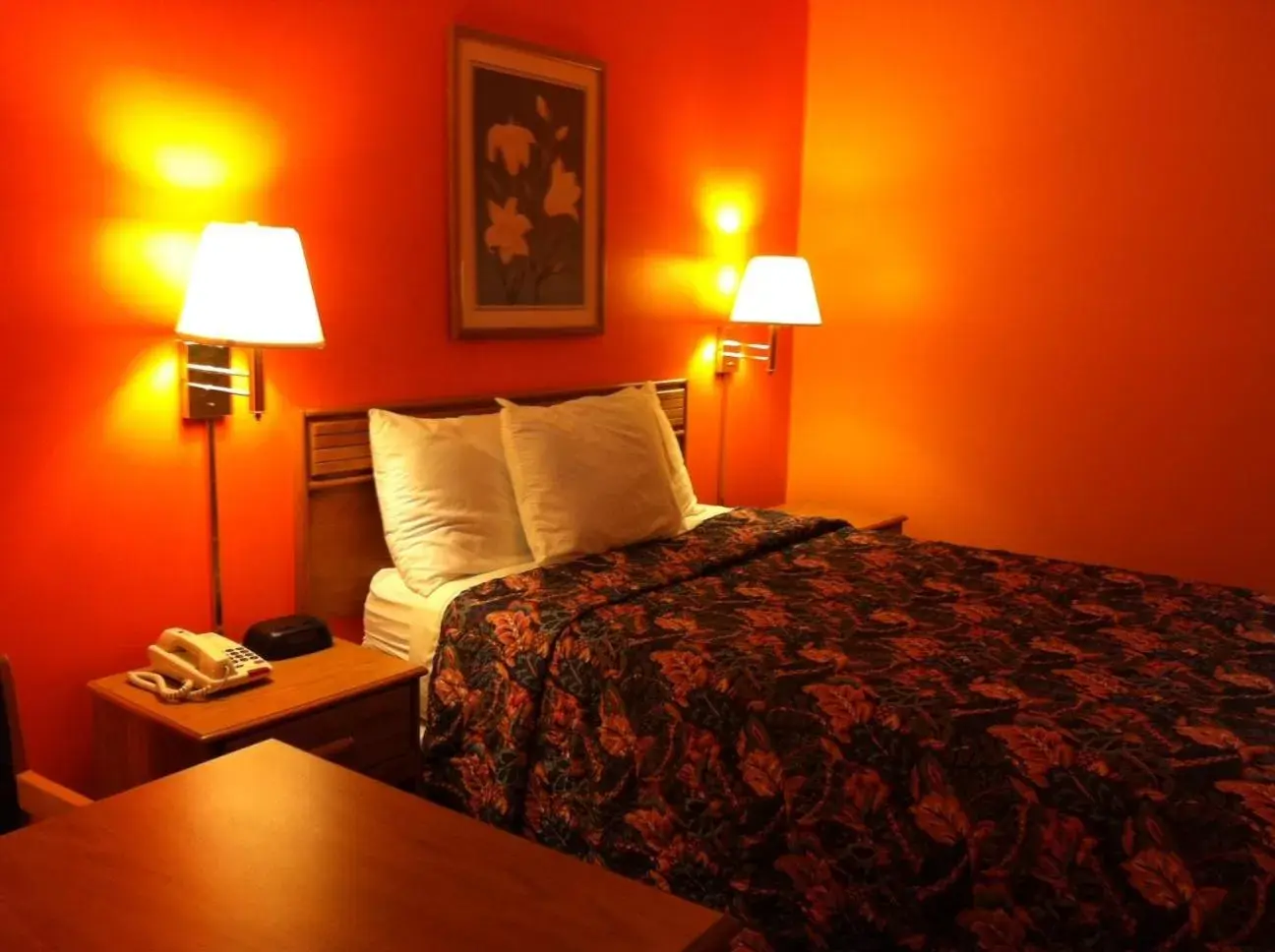 Double Room - Disability Access/Non-Smoking in Days Inn by Wyndham Moulton Double Room - Disability Access/Non-Smoking in Days Inn by Wyndham Moulton