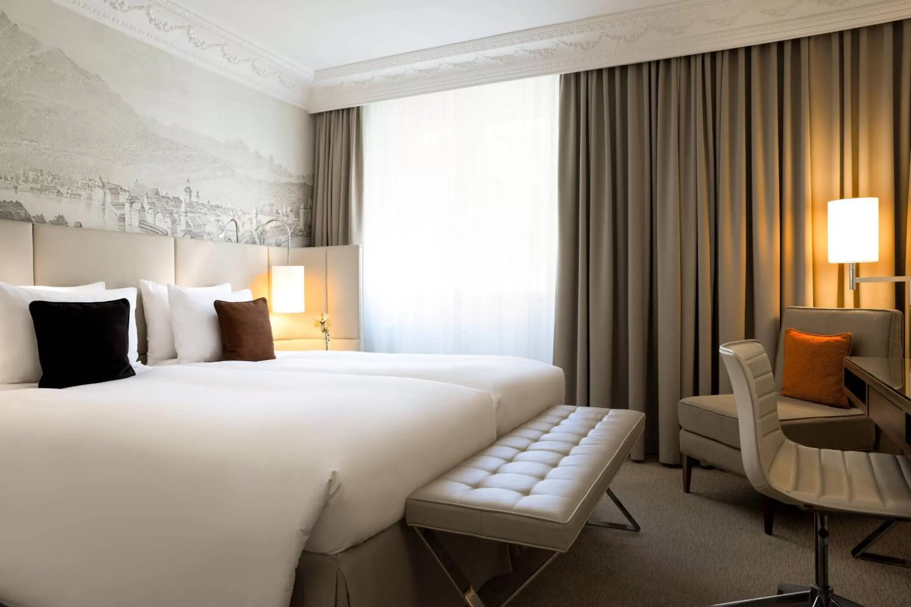 Superior Room with 2 Twin/Single beds in Renaissance Lucerne Hotel Superior Room with 2 Twin/Single beds in Renaissance Lucerne Hotel