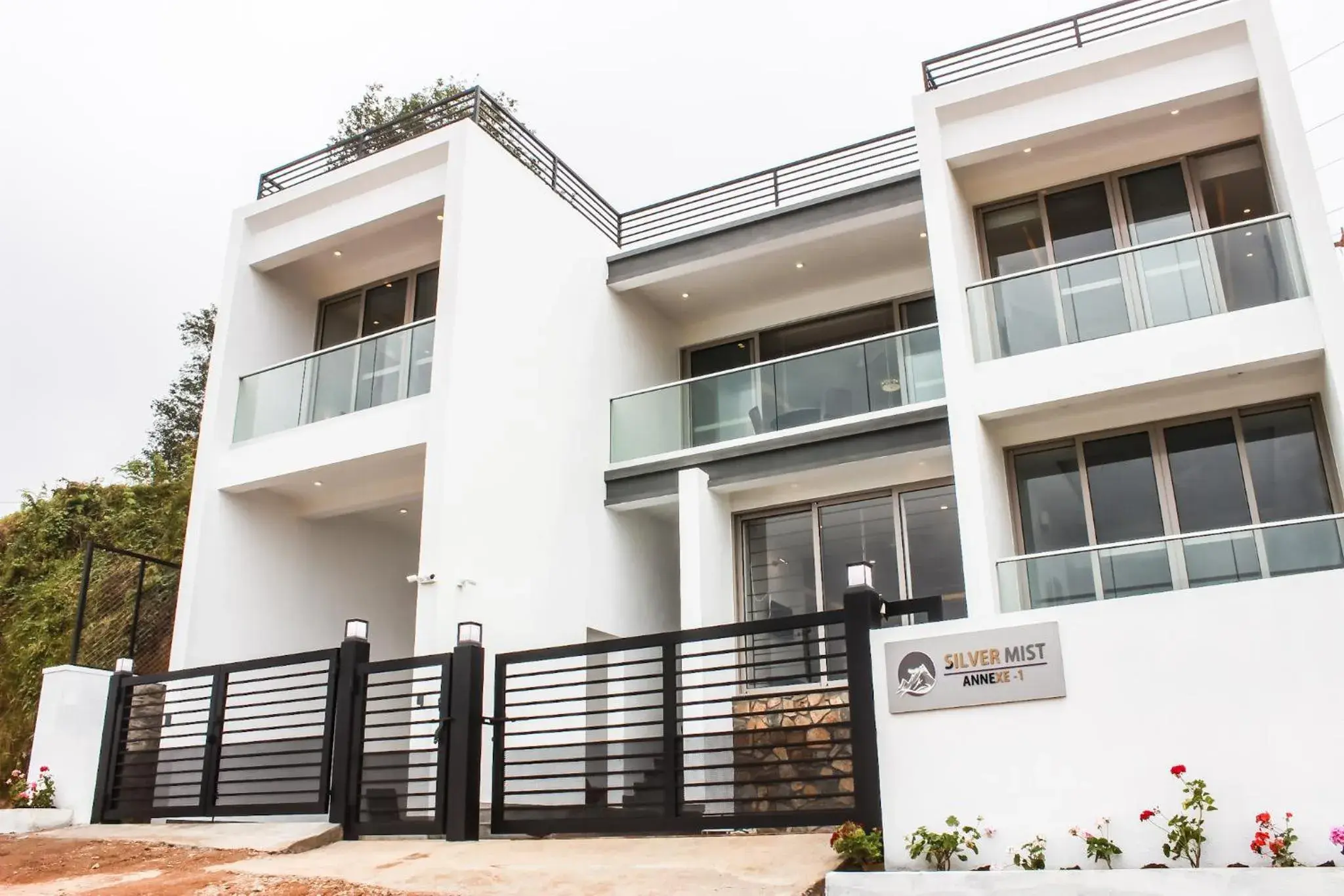 Superior Villa in Silver Mist Superior Villa in Silver Mist