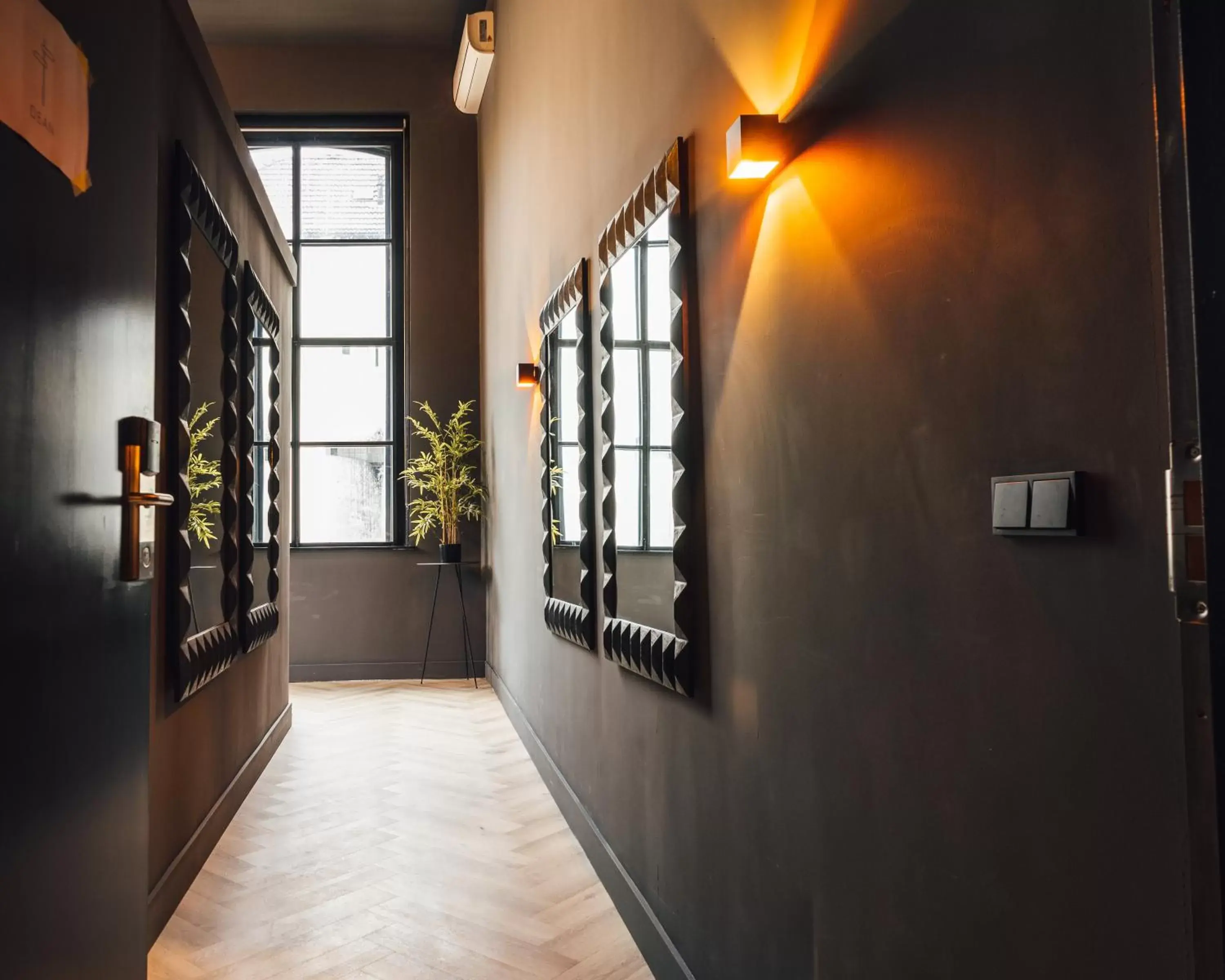 Deluxe King Suite in Oldschool Hotel Deluxe King Suite in Oldschool Hotel