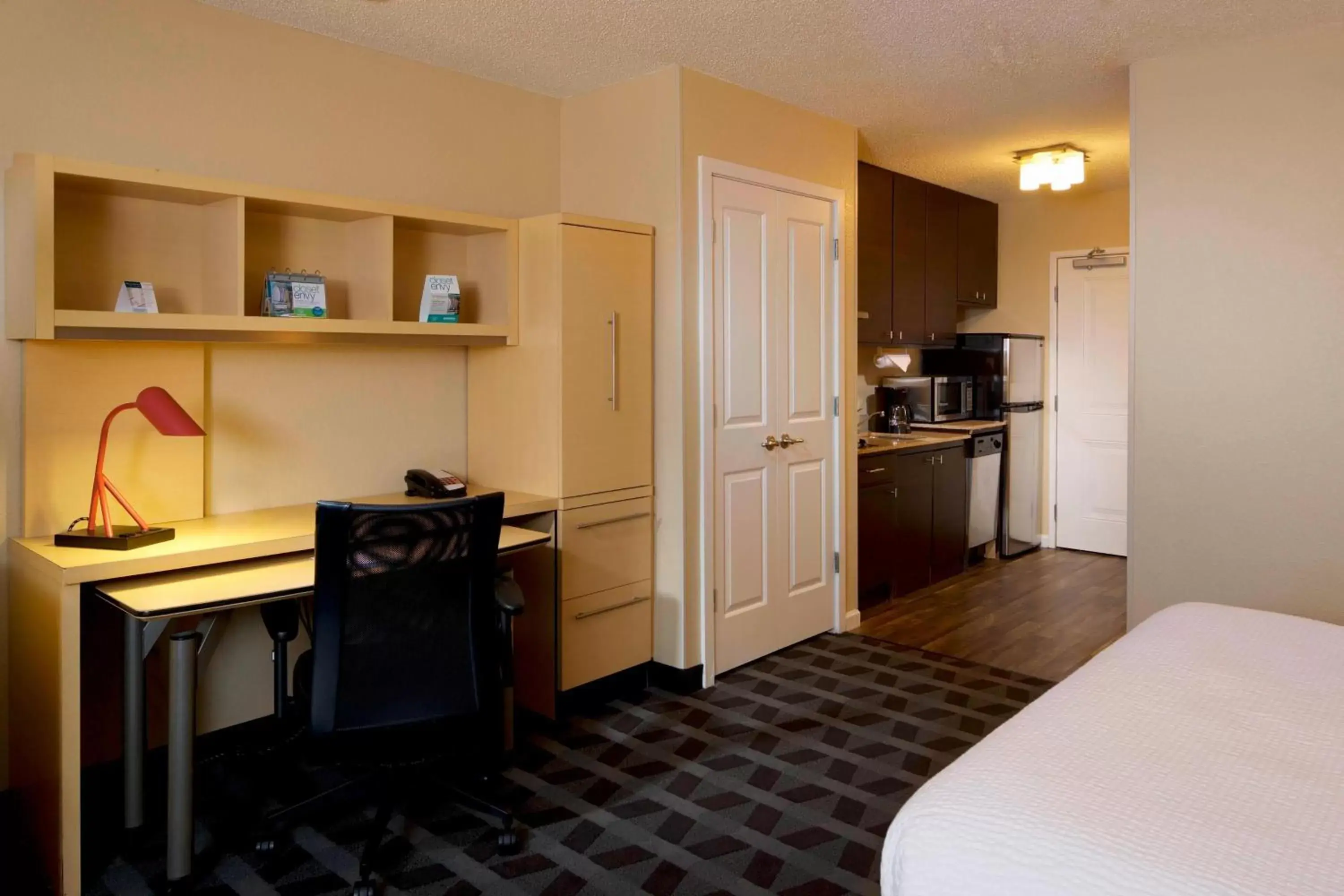 Queen Studio with One Queen Bed and Sofa bed in TownePlace Suites by Marriott Jacksonville Queen Studio with One Queen Bed and Sofa bed in TownePlace Suites by Marriott Jacksonville
