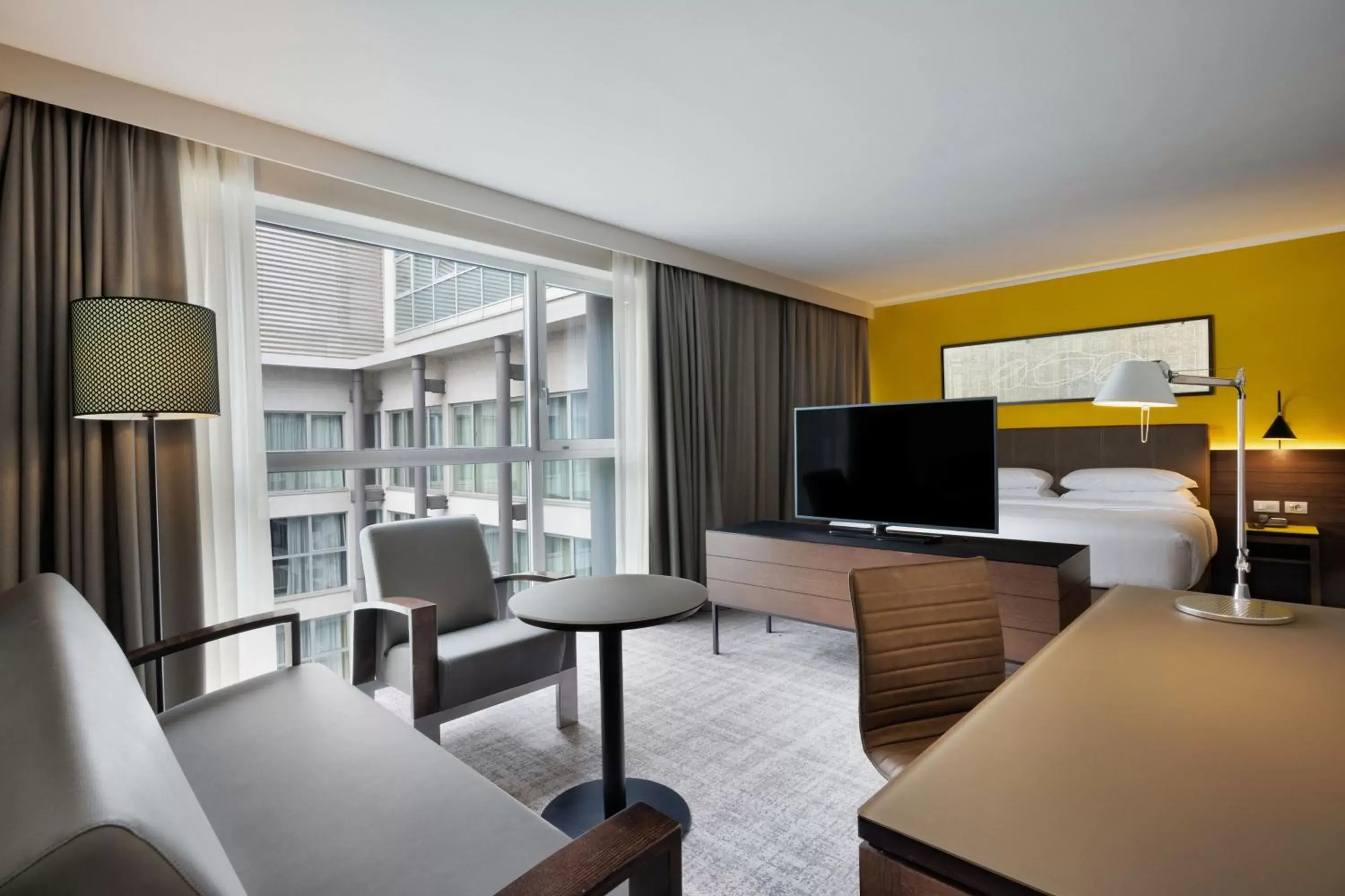Junior Suite, King - single occupancy in Four Points Sheraton Bolzano Bozen Junior Suite, King - single occupancy in Four Points Sheraton Bolzano Bozen