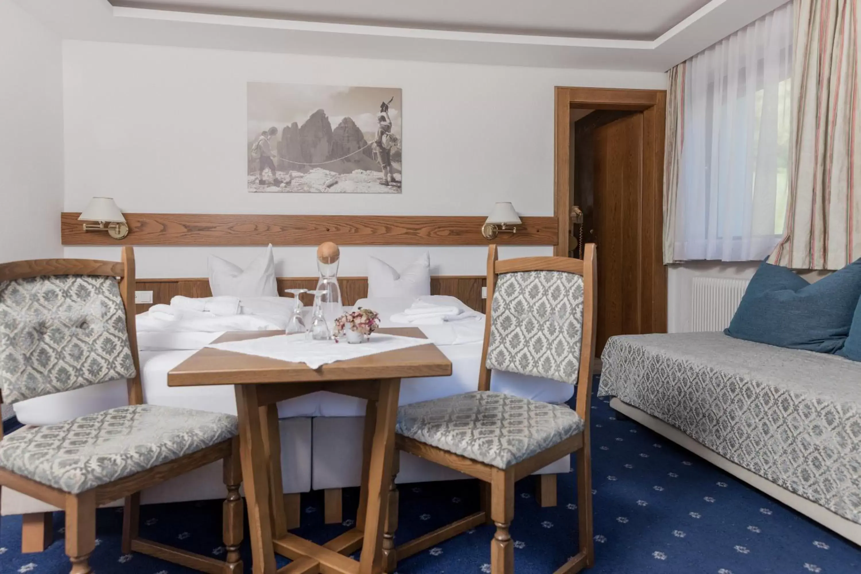 Standard Double Room in Hotel Kreuz Standard Double Room in Hotel Kreuz