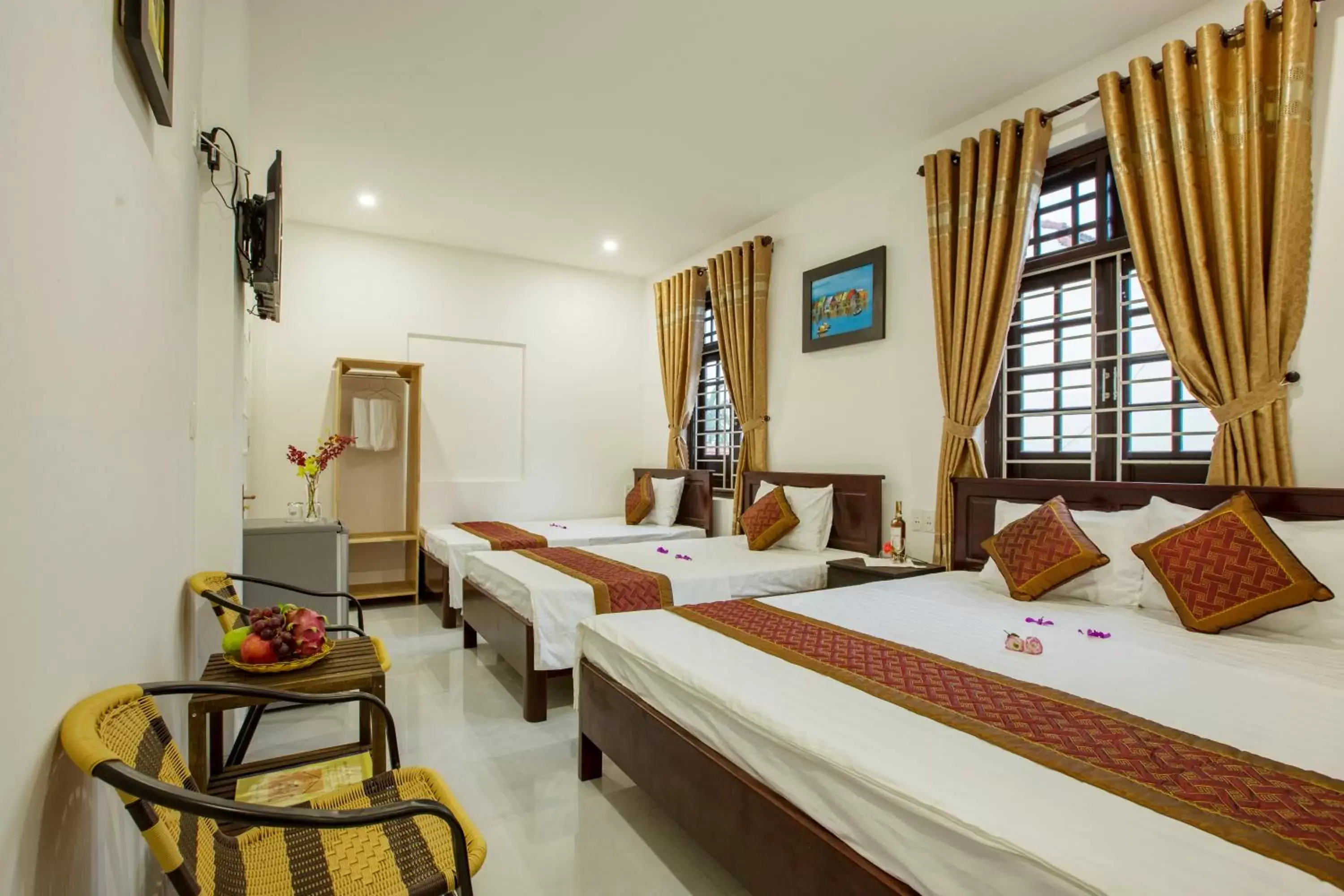 Standard Triple Room in Golden Bee Homestay Standard Triple Room in Golden Bee Homestay