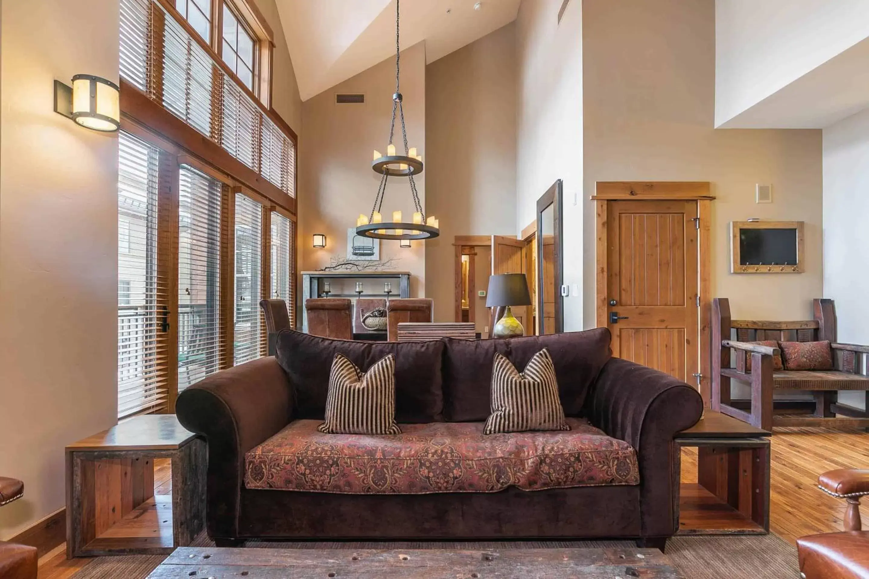 Deluxe Apartment in East West Hospitality at Tahoe Deluxe Apartment in East West Hospitality at Tahoe