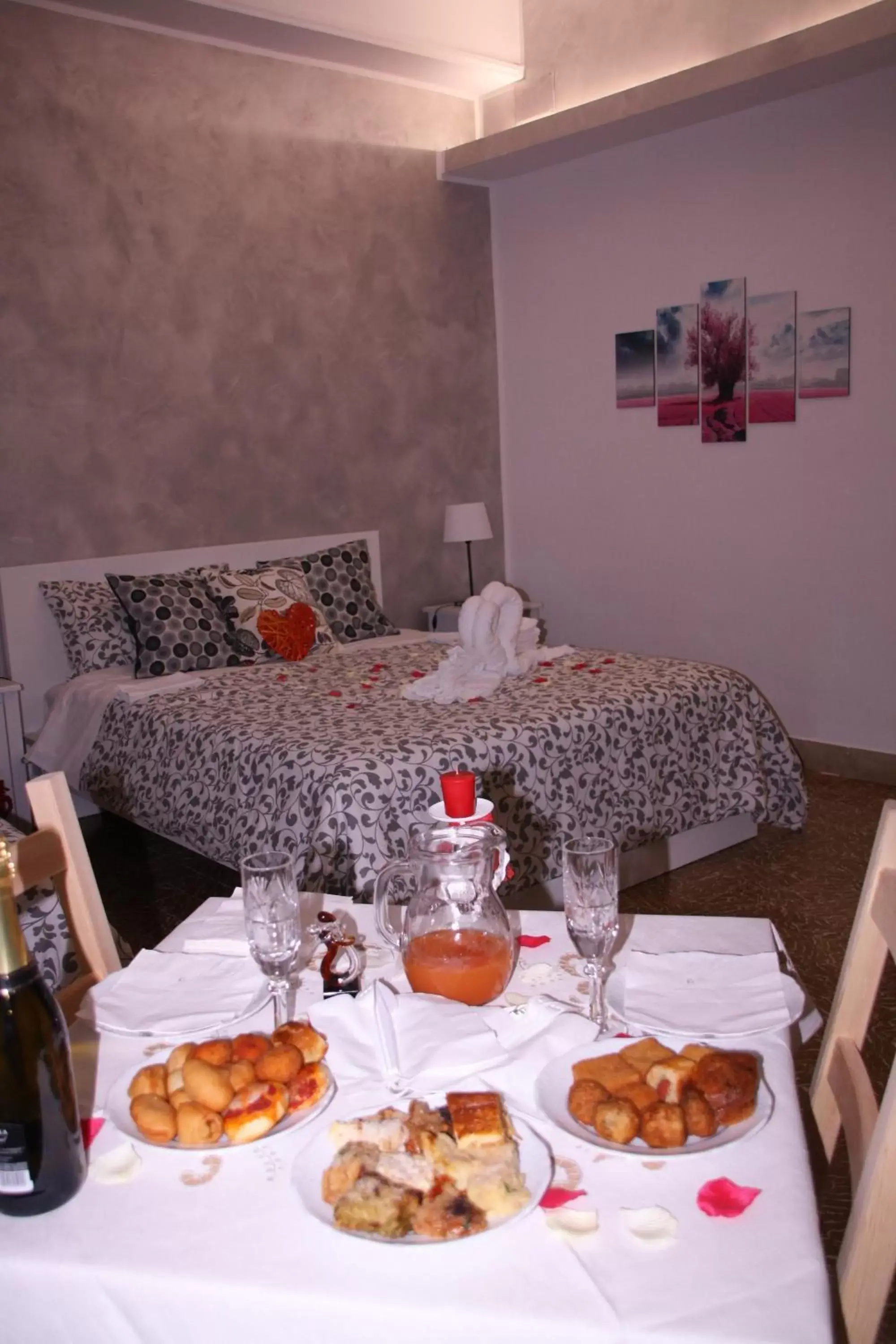 Superior Triple Room with Sea View - single occupancy in Central House Superior Triple Room with Sea View - single occupancy in Central House