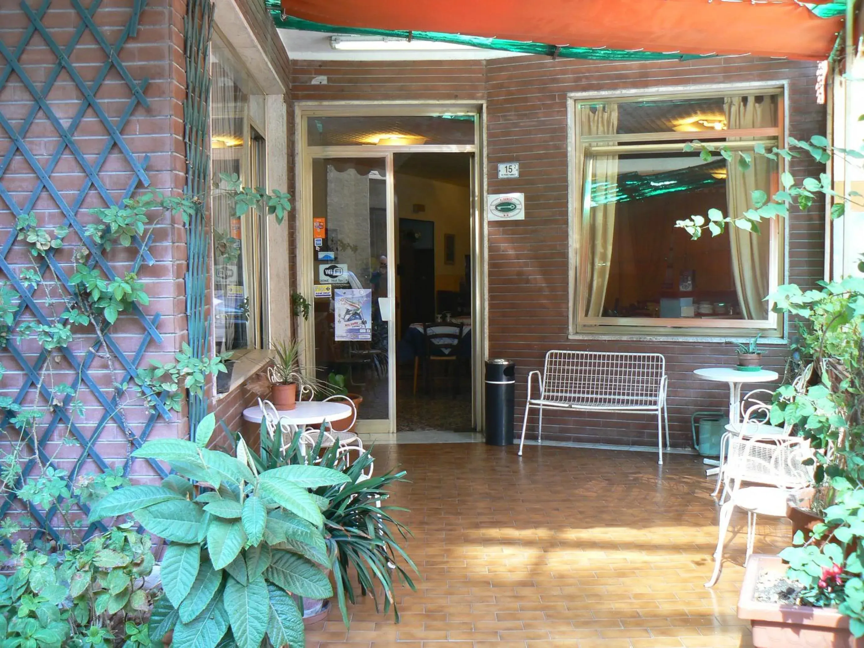 Albergo Nella Albergo Nella