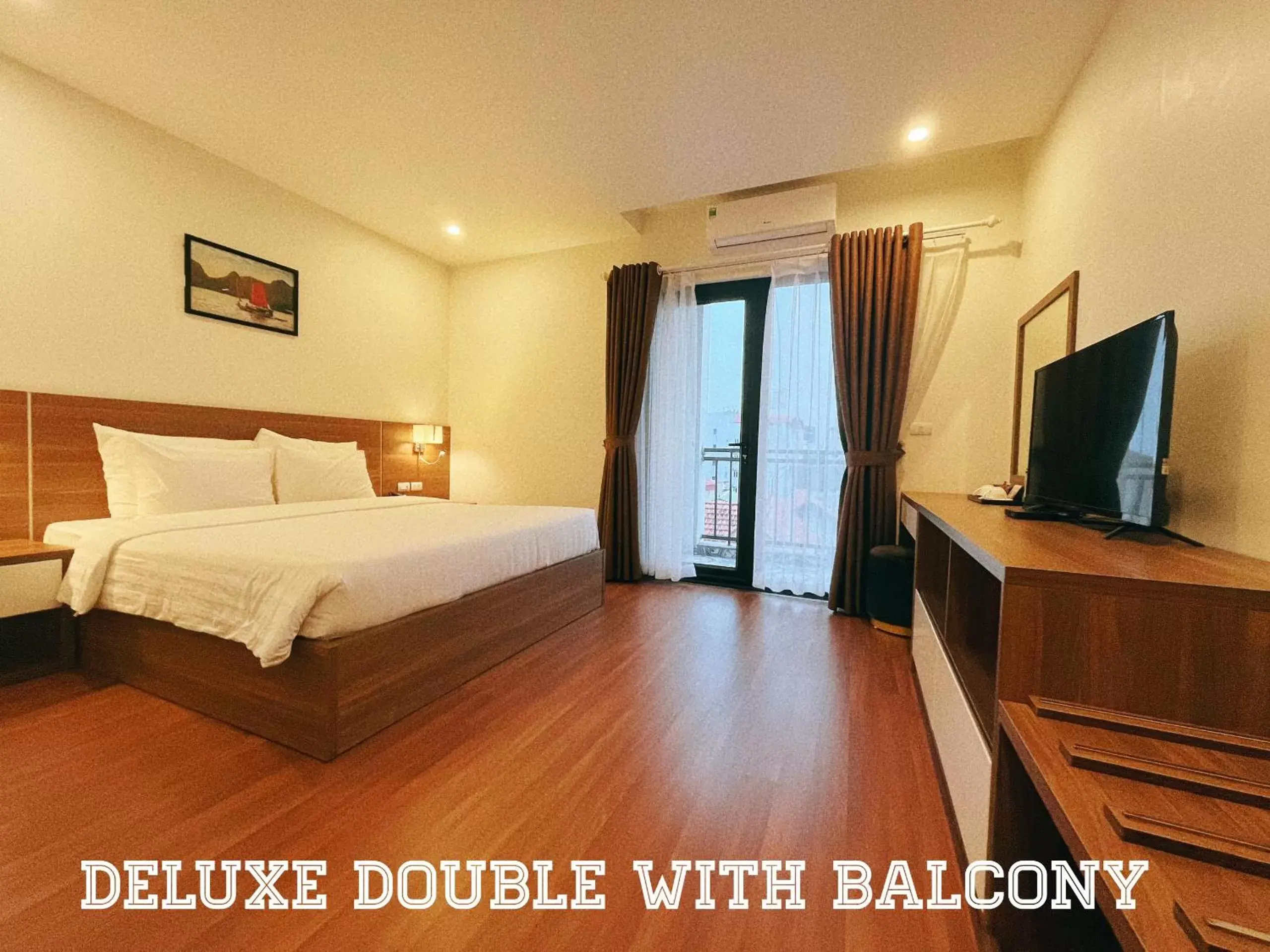 Deluxe Double Room with Balcony in Paragon House and Residence Deluxe Double Room with Balcony in Paragon House and Residence