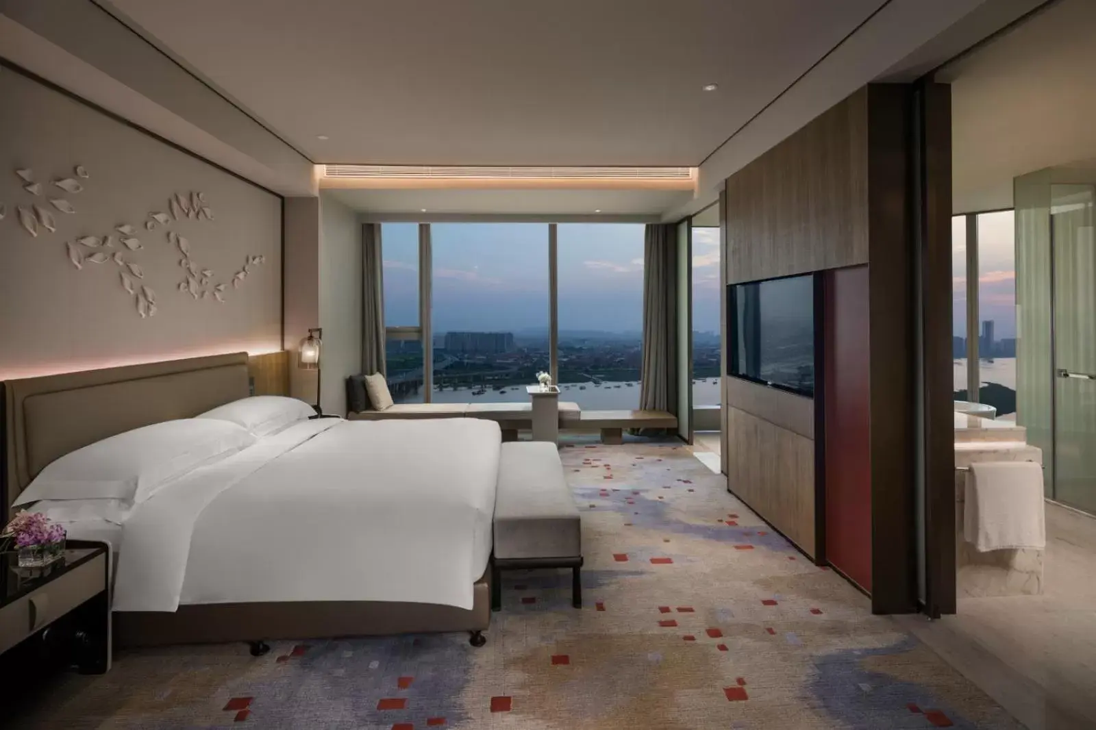 One-Bedroom Suite with River View in InterContinental Quanzhou by IHG One-Bedroom Suite with River View in InterContinental Quanzhou by IHG