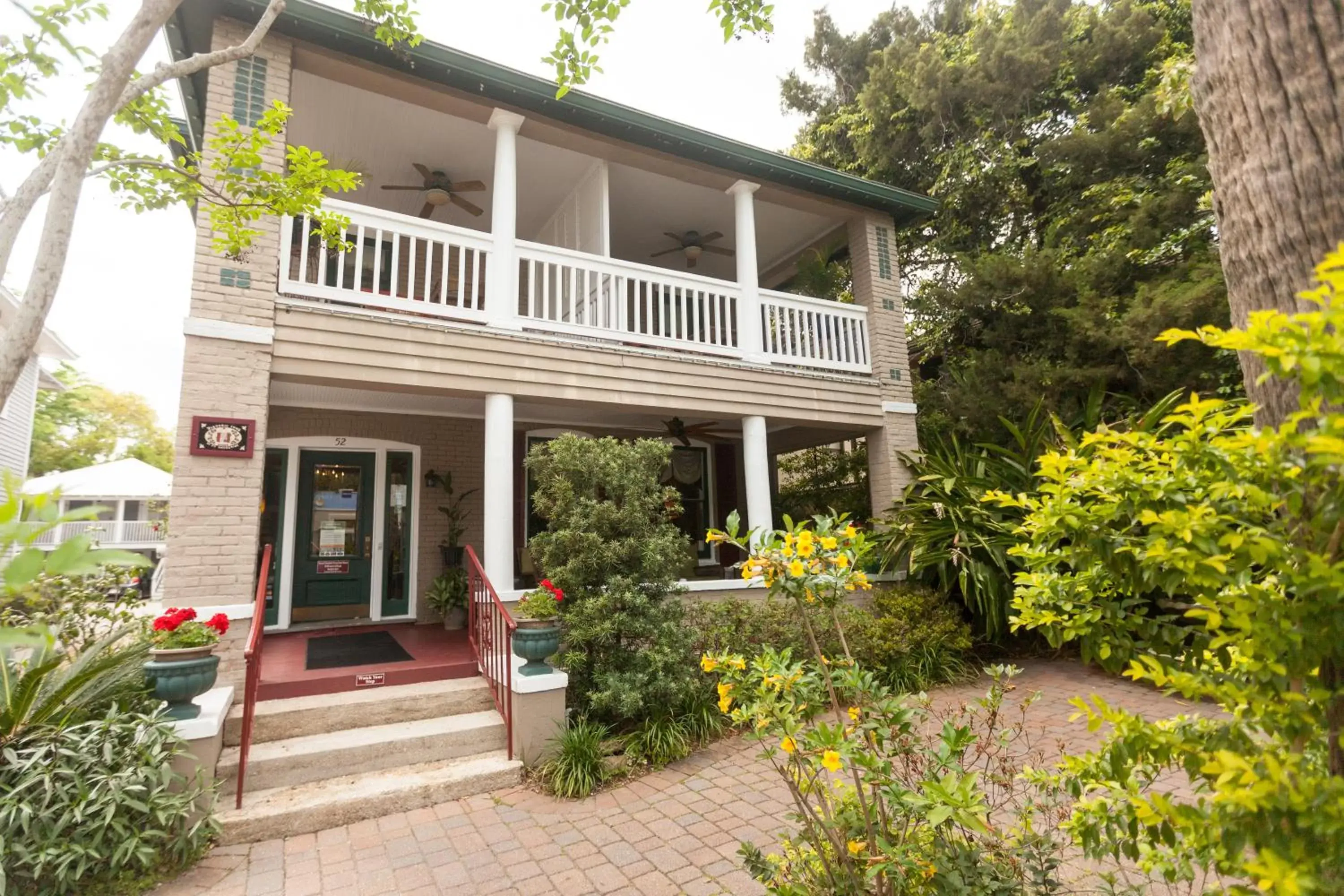 Facade/entrance, Property Building in Inn on Charlotte Facade/entrance, Property Building in Inn on Charlotte