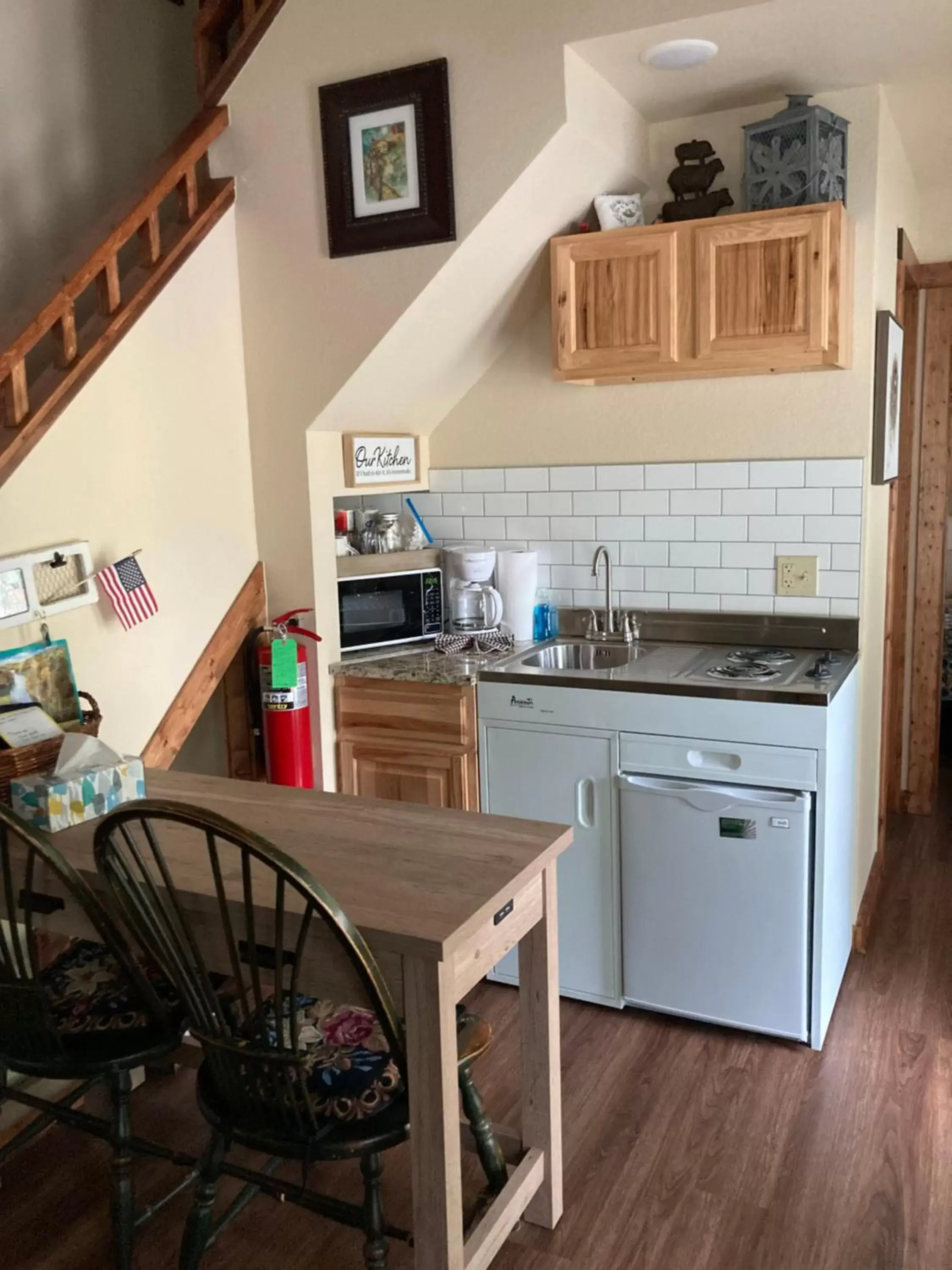 King Room in All Seasons Treehouse Village King Room in All Seasons Treehouse Village