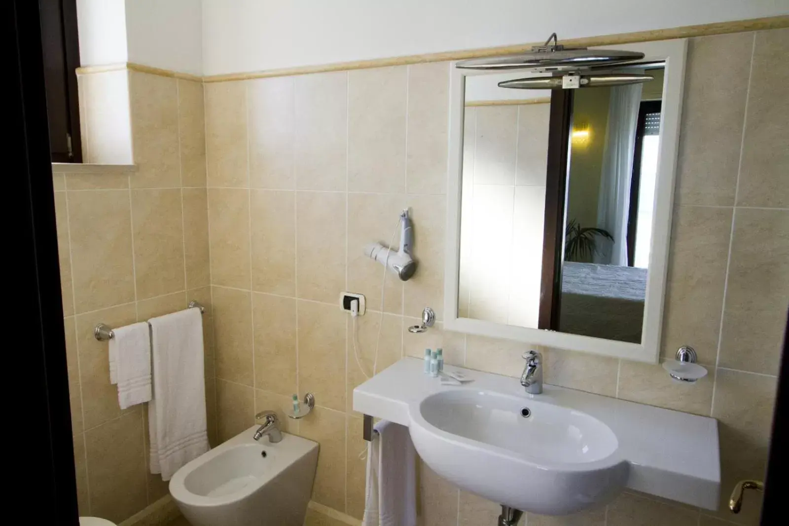 Deluxe Room in Pescasubacquea Deluxe Room in Pescasubacquea