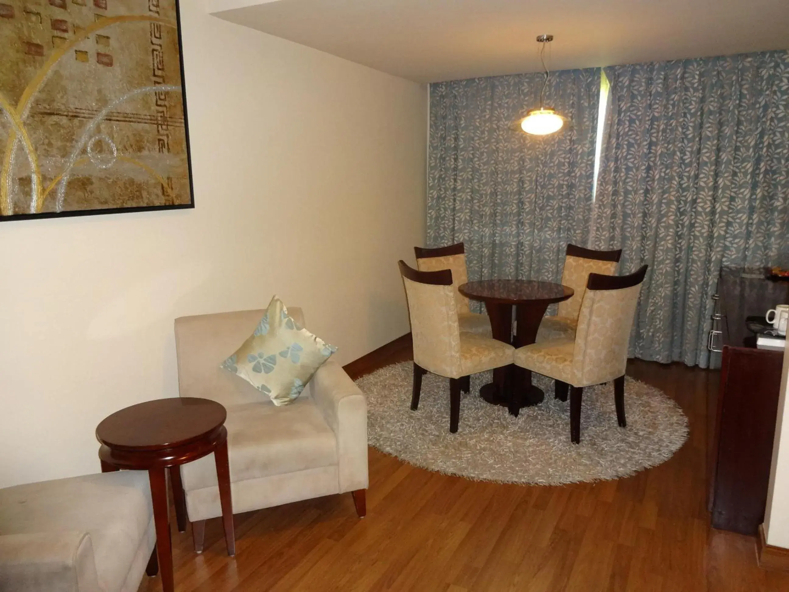 Junior Suite with 15% Discount on Food( At Bistro Restaurant) - single occupancy in Royalton Hyderabad Abids Junior Suite with 15% Discount on Food( At Bistro Restaurant) - single occupancy in Royalton Hyderabad Abids