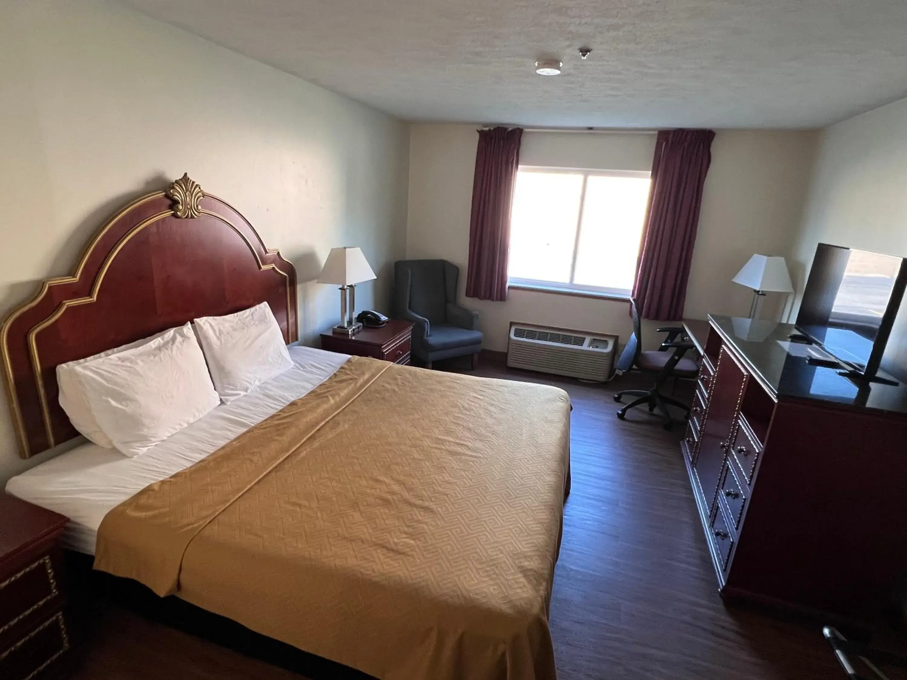 King Room in FairBridge Inn Express Chesterton King Room in FairBridge Inn Express Chesterton