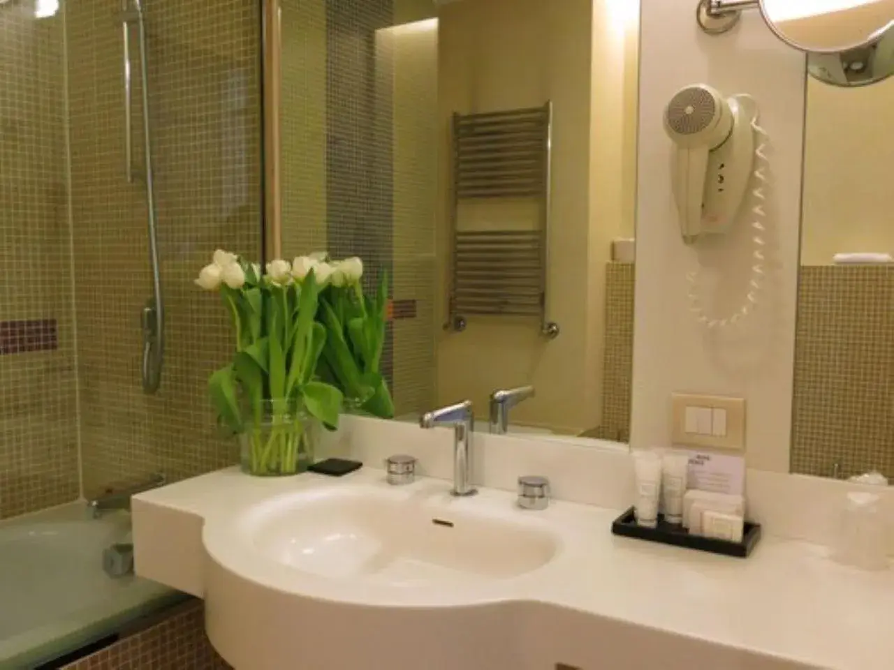 Comfort King Room in Best Western Plus Hotel Le Favaglie Comfort King Room in Best Western Plus Hotel Le Favaglie