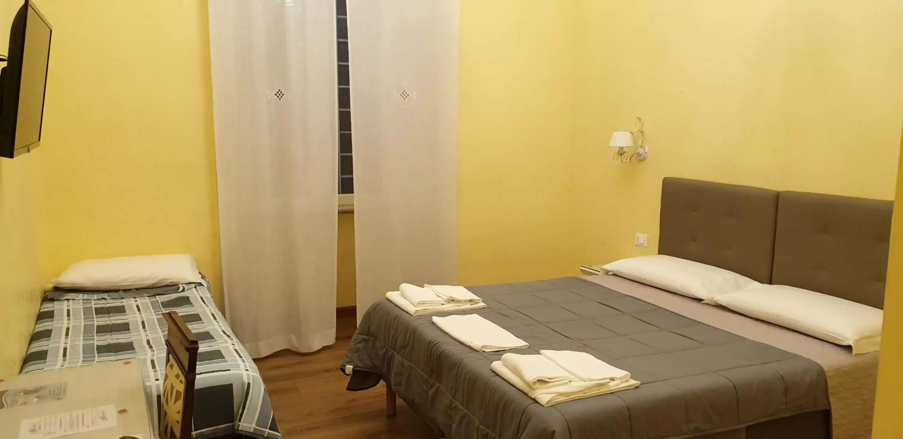 Superior Double Room in La Breccia A Porta Pia Superior Double Room in La Breccia A Porta Pia