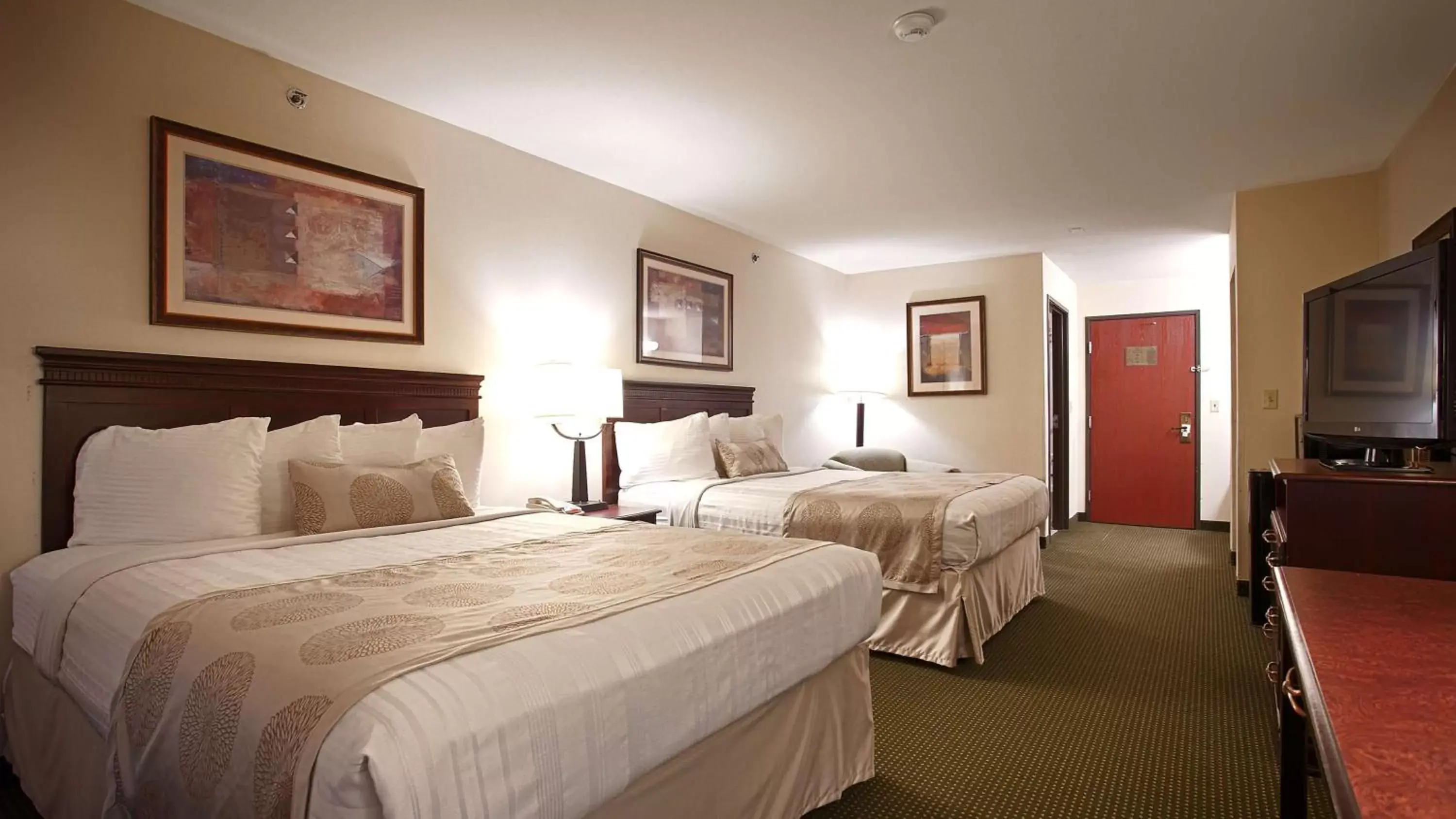 Queen Room with Two Queen Beds - Mobility Accessible/Non-Smoking in Best Western Jacksonville Inn Queen Room with Two Queen Beds - Mobility Accessible/Non-Smoking in Best Western Jacksonville Inn