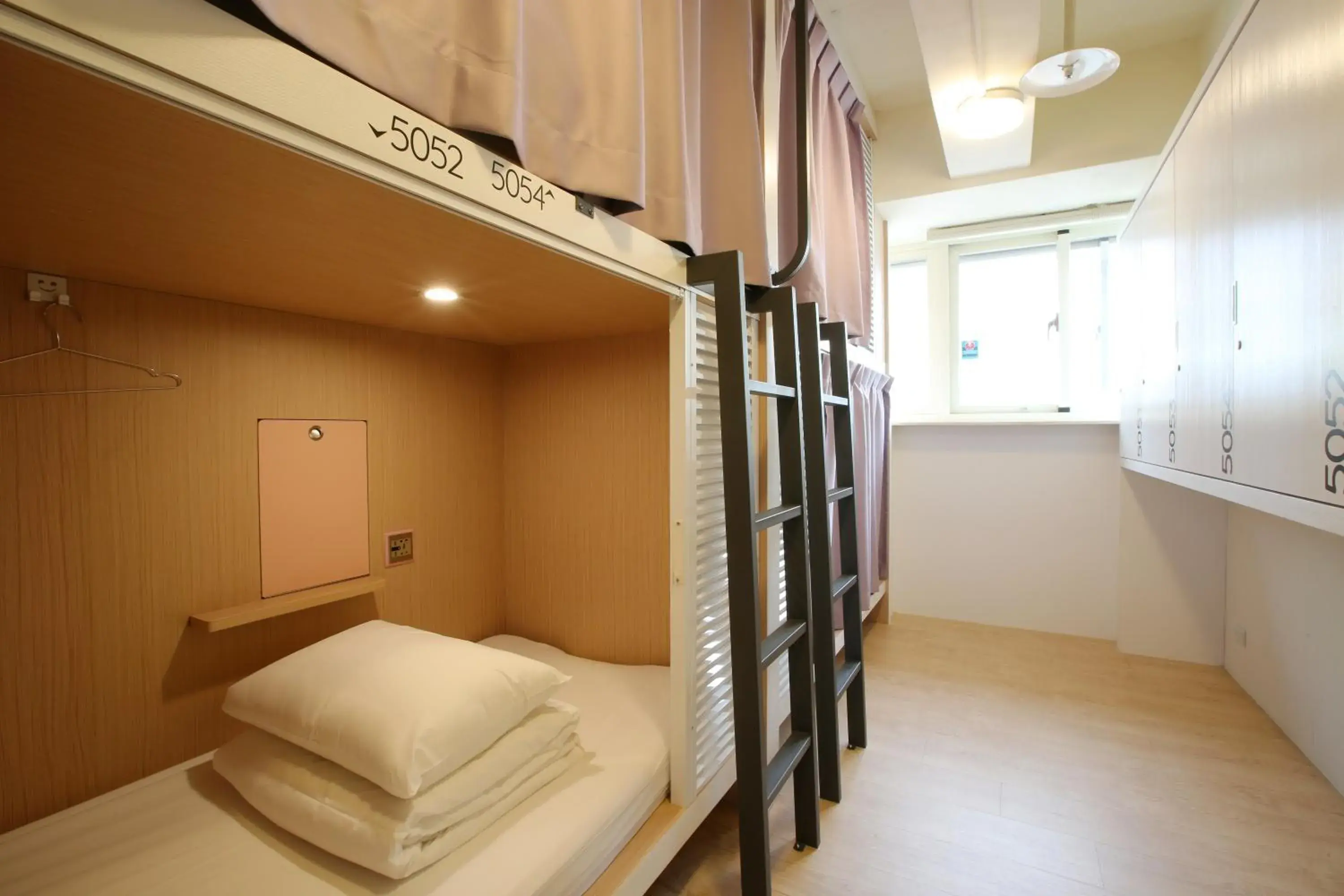 Bunk Bed in 4-Bed Female Dormitory Room in Loosha Hostel Bunk Bed in 4-Bed Female Dormitory Room in Loosha Hostel