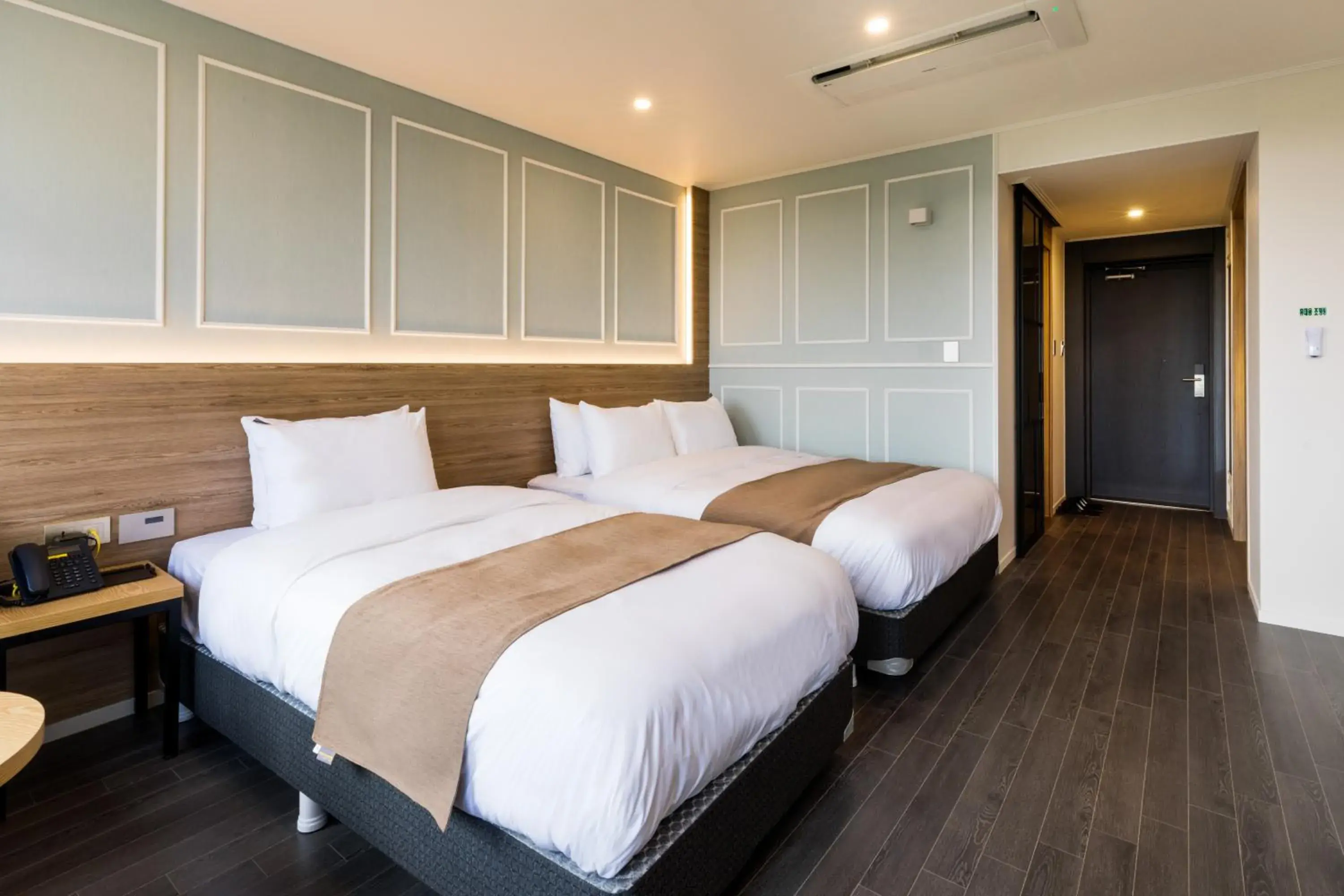 Family Twin Room in Casaloma Hotel Family Twin Room in Casaloma Hotel