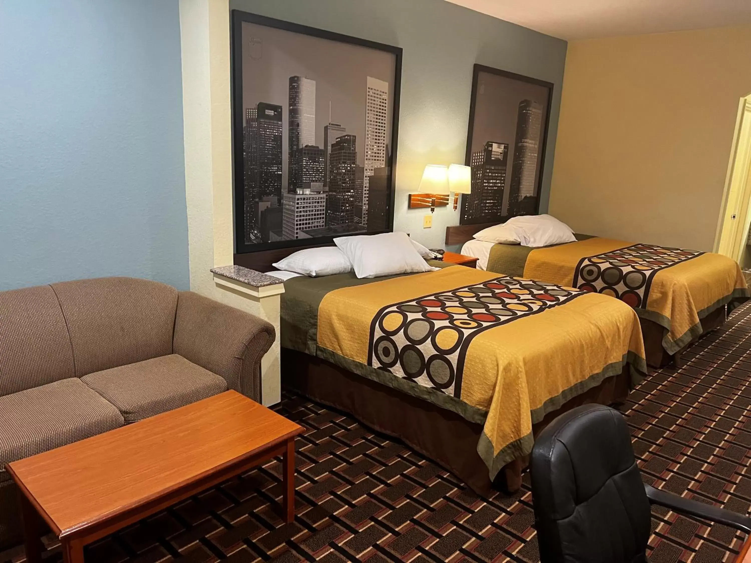 Studio Suite with Two Queen Beds - Smoking in Super 8 by Wyndham Stafford Sugarland Area Studio Suite with Two Queen Beds - Smoking in Super 8 by Wyndham Stafford Sugarland Area