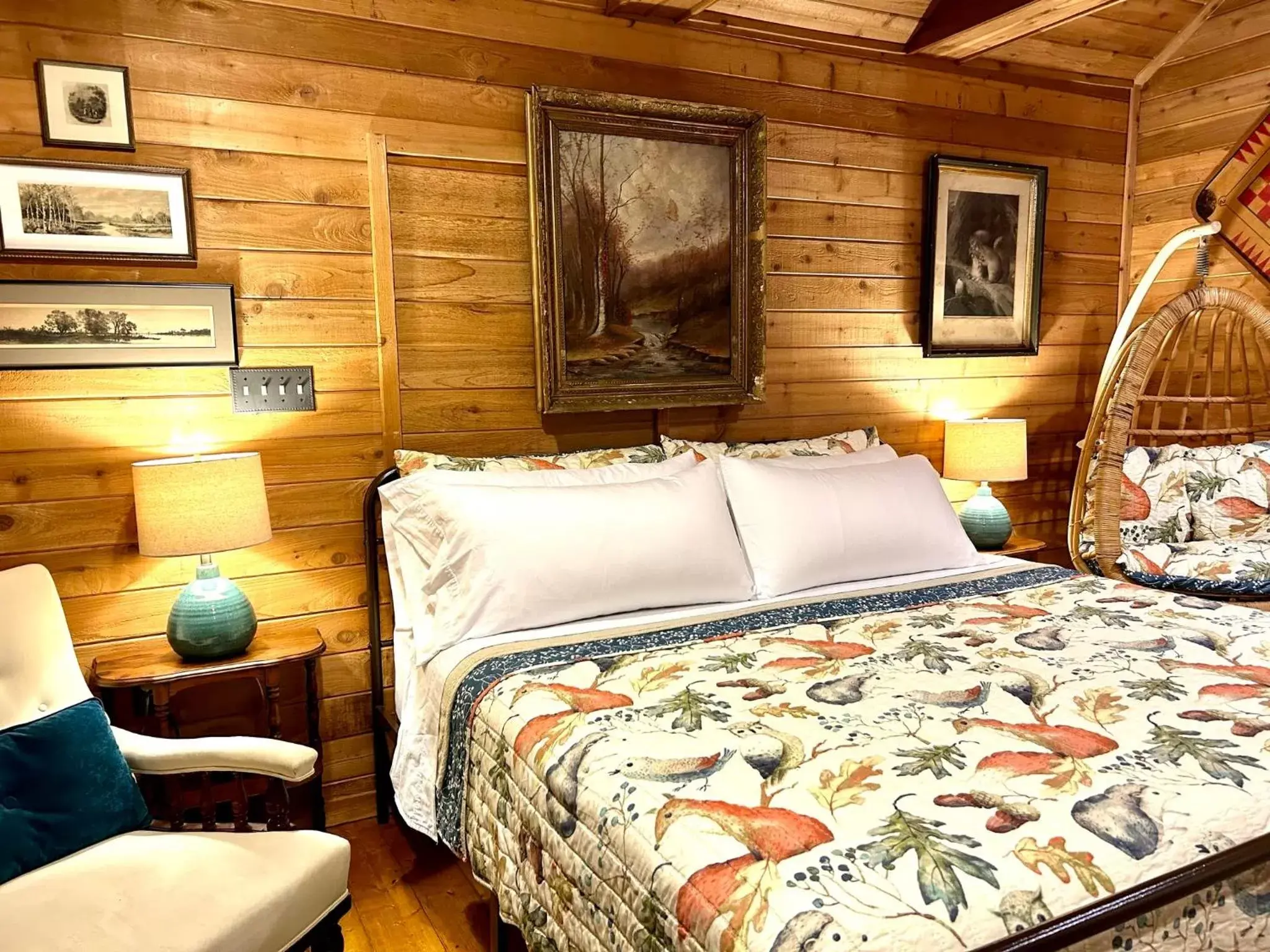 Deluxe Queen Room in The Claiborne Bed and Breakfast Deluxe Queen Room in The Claiborne Bed and Breakfast