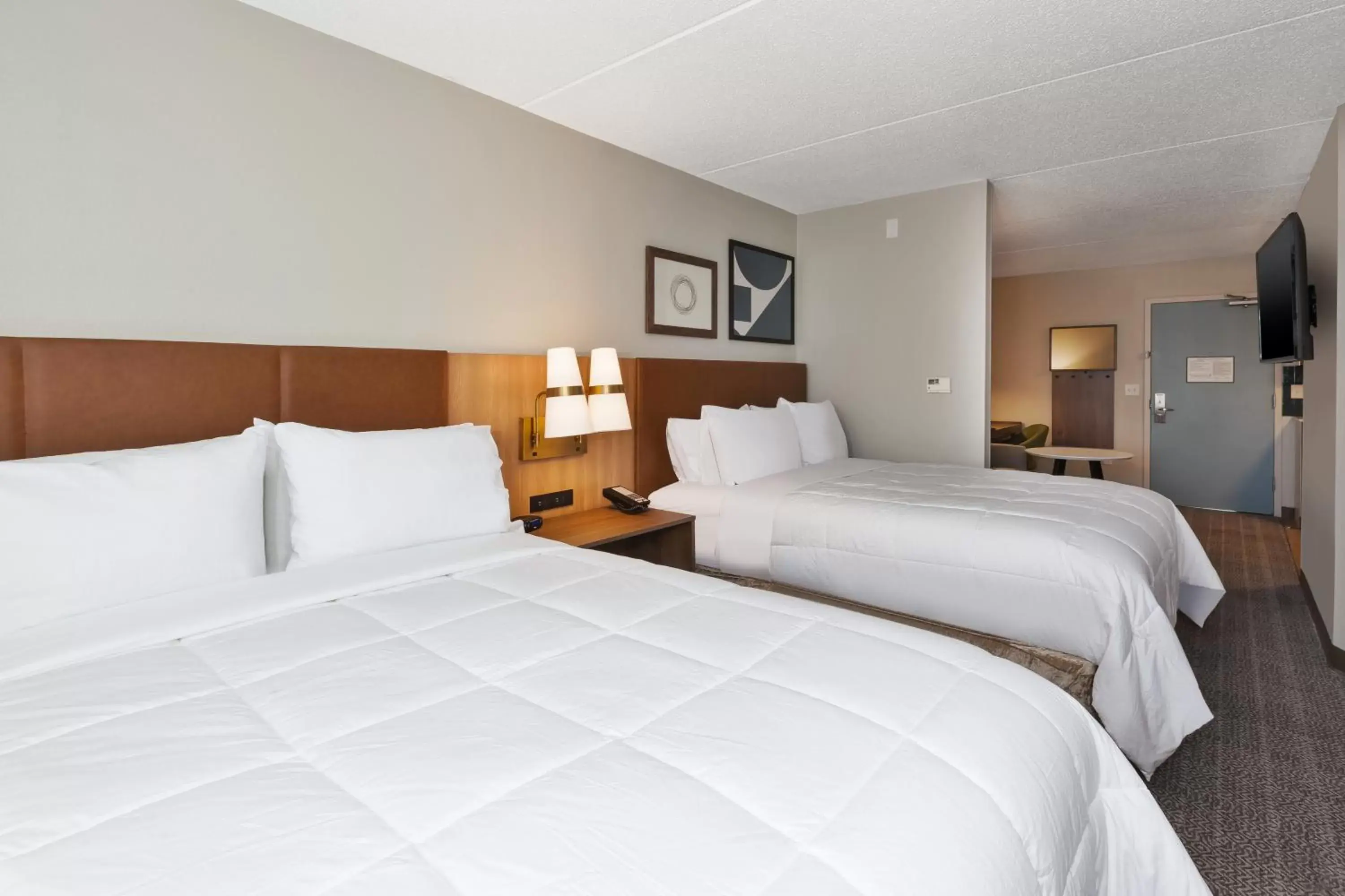 Studio Suite with Two Queen Beds in Staybridge Suites Pittsburgh Airport by IHG Studio Suite with Two Queen Beds in Staybridge Suites Pittsburgh Airport by IHG