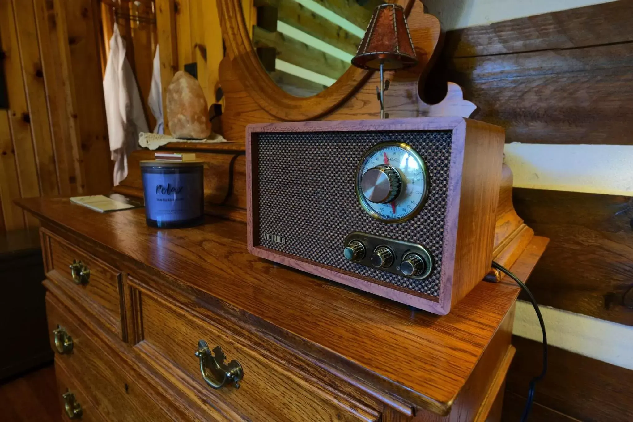 Queen Room in Creekwalk Inn Bed and Breakfast with Cabins Queen Room in Creekwalk Inn Bed and Breakfast with Cabins