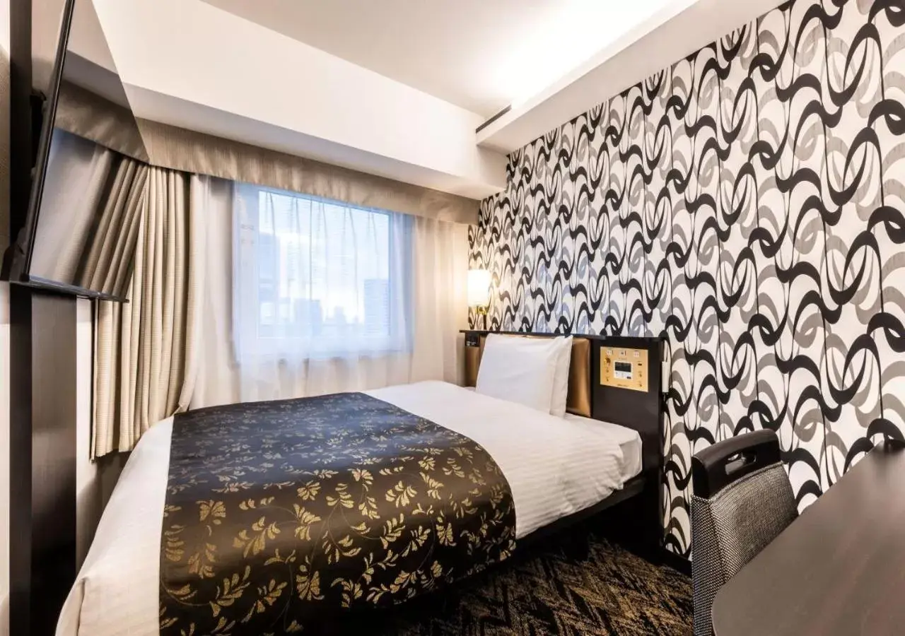 Standard Room (1 Adult) - single occupancy - Non-Smoking - Sky Floor in APA Hotel & Resort Osaka Umeda Eki Tower Standard Room (1 Adult) - single occupancy - Non-Smoking - Sky Floor in APA Hotel & Resort Osaka Umeda Eki Tower