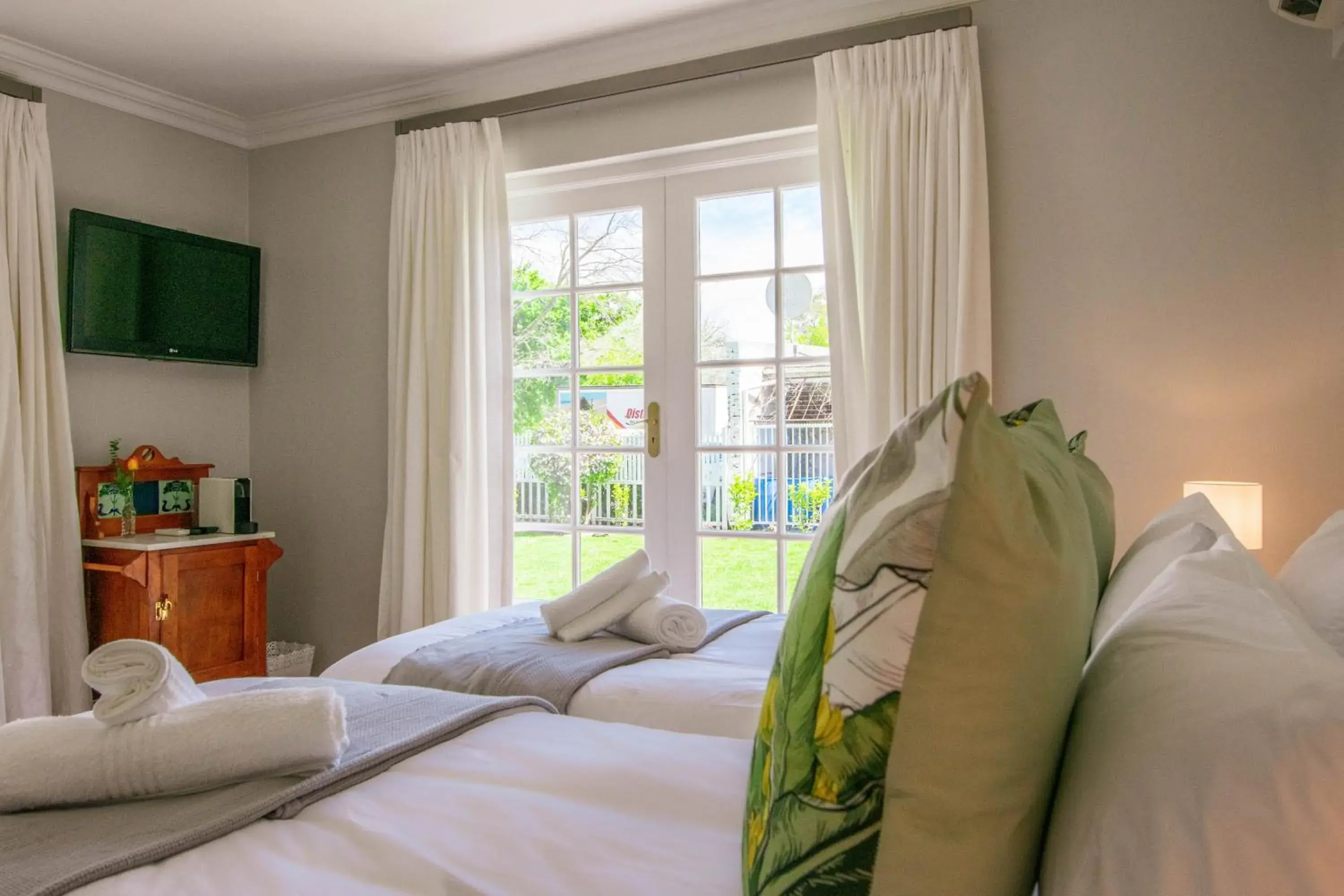 Garden Room in Rozenburg Guest House Garden Room in Rozenburg Guest House