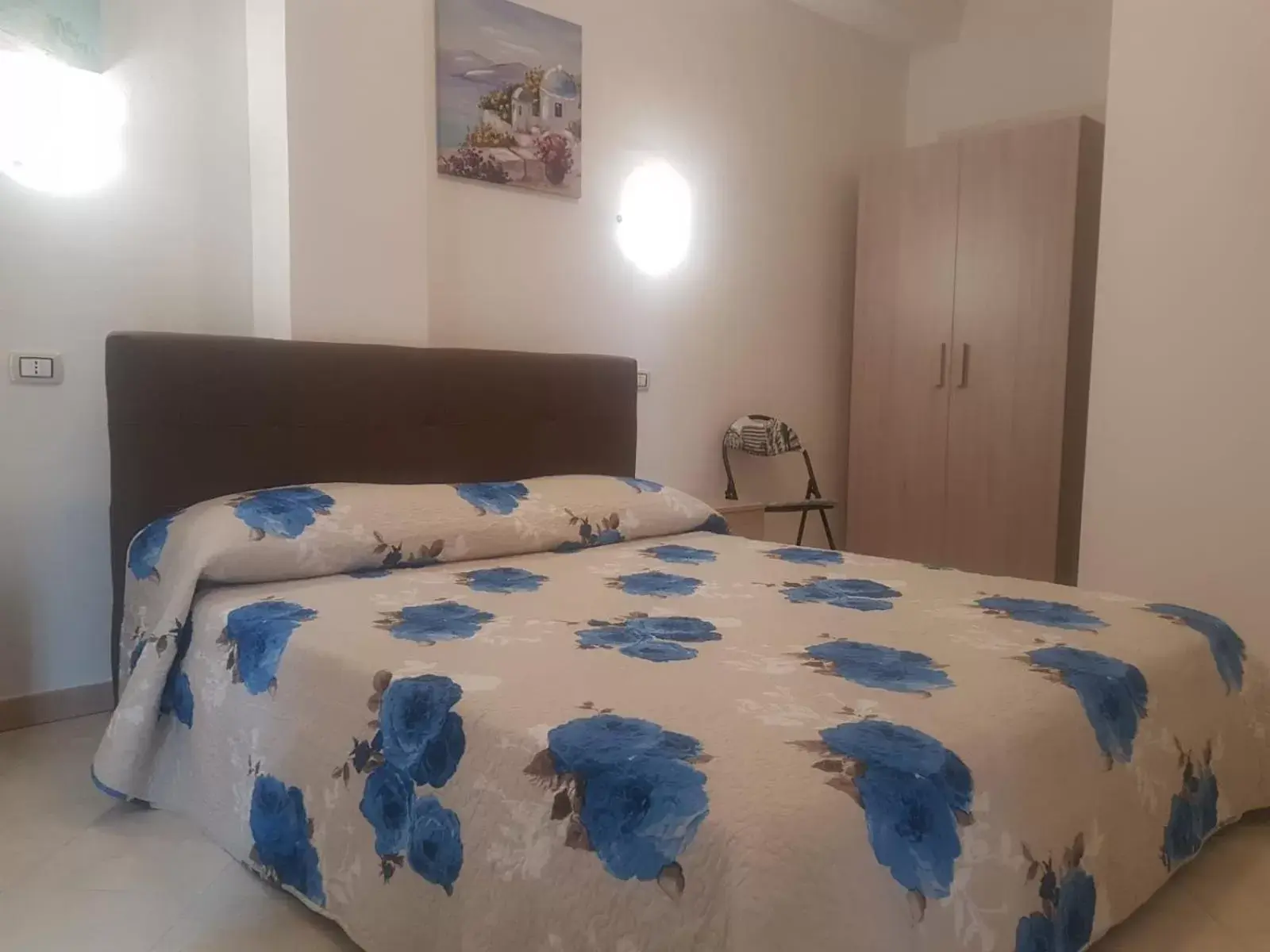 Deluxe Room (2 Adults + 1 Child) - single occupancy in Da Umby Deluxe Room (2 Adults + 1 Child) - single occupancy in Da Umby