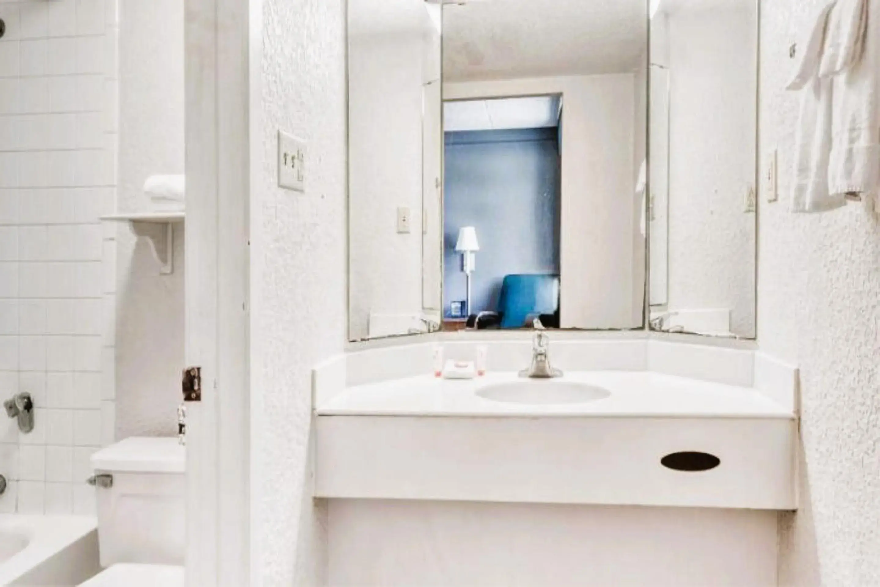 Double Room with Two Double Beds Non-Smoking in Quality Inn Nacogdoches Near University Double Room with Two Double Beds Non-Smoking in Quality Inn Nacogdoches Near University