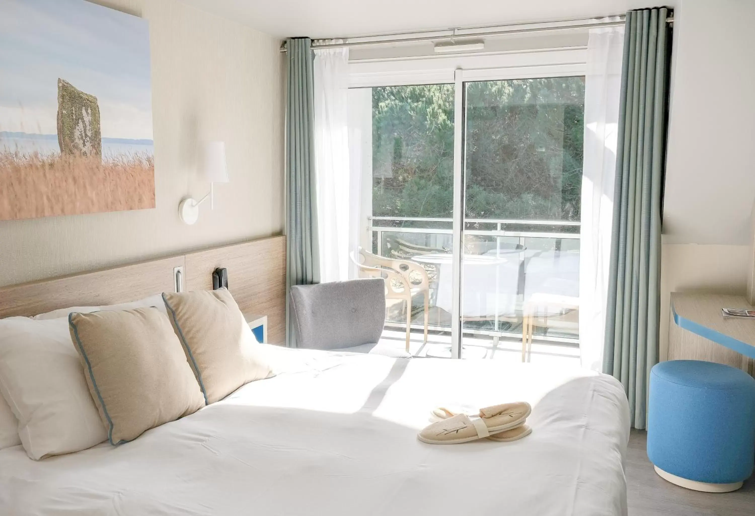 Double Room with Balcony and Garden View in Thalazur Carnac - Hôtel & Spa Double Room with Balcony and Garden View in Thalazur Carnac - Hôtel & Spa